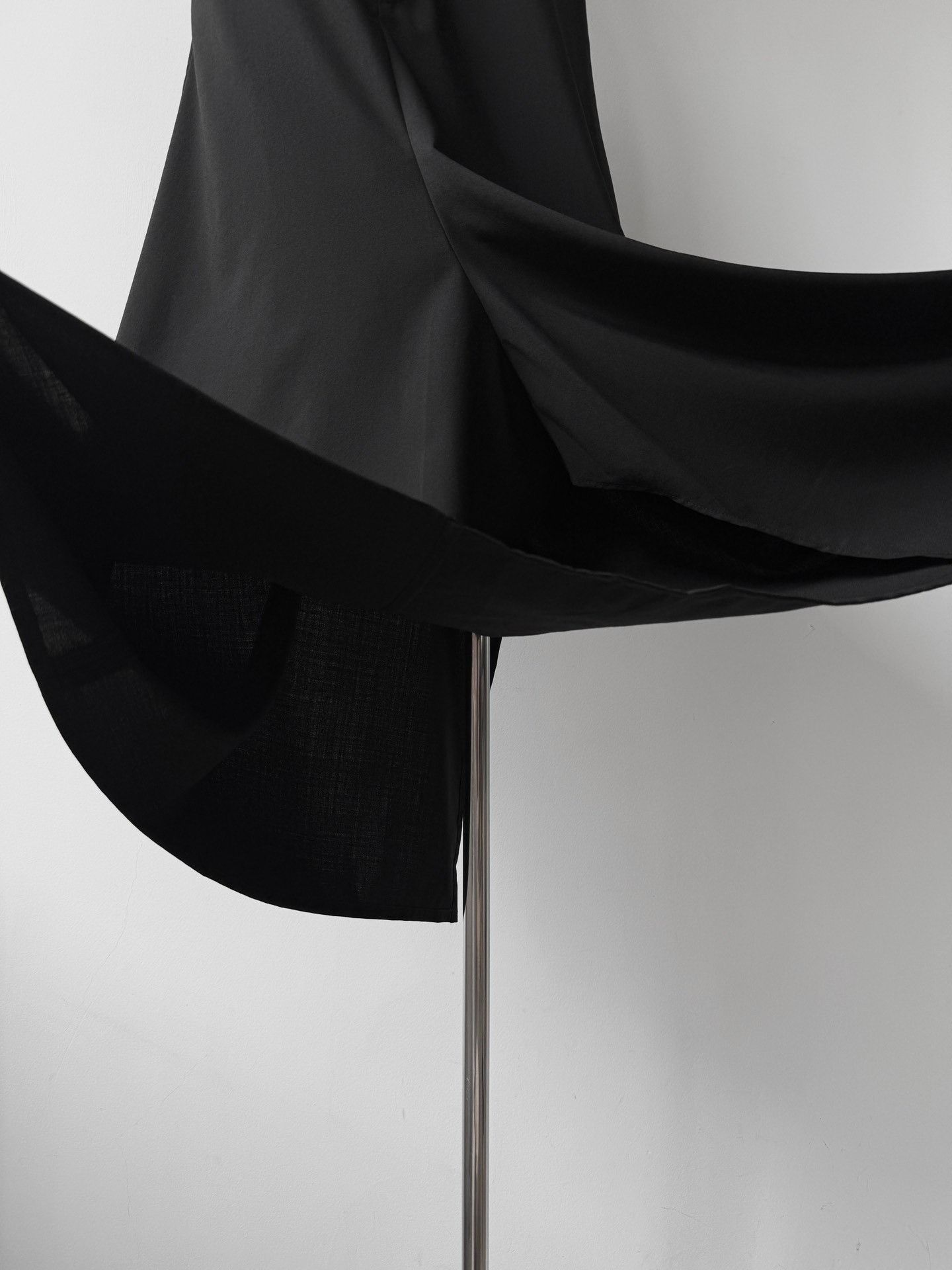 Yohji Yamamoto Yohji Yamamoto Noir 02AW Asymmetric Skirt Pants Size 38" / US 16 / IT 52 - 5 Thumbnail