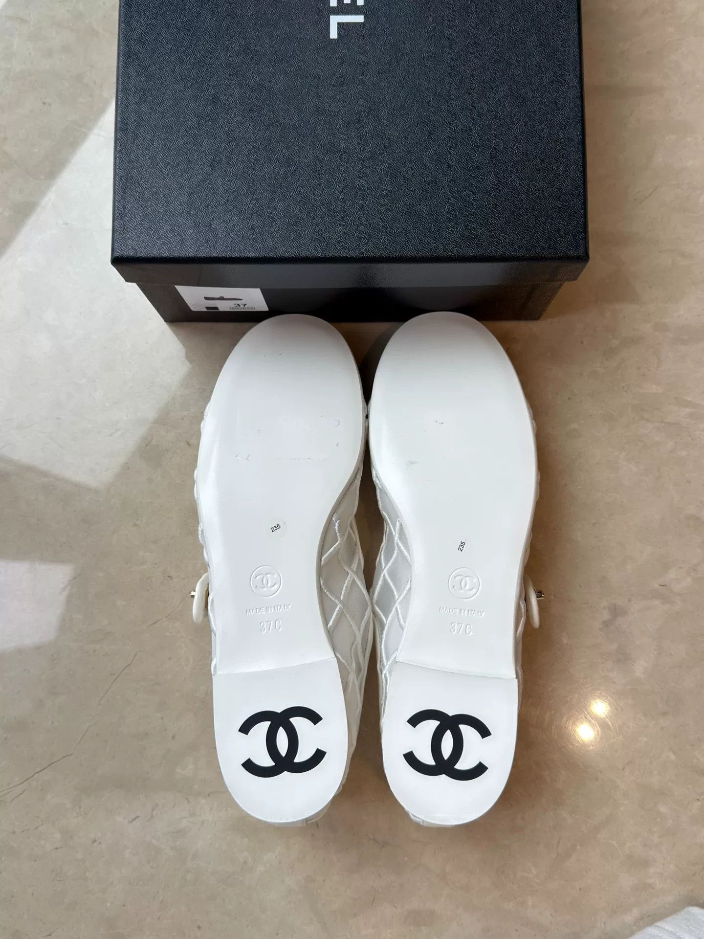 Chanel CHANEL Coco Beach White Mary Jane Shoes Size US 6 / IT 36 - 4 Thumbnail