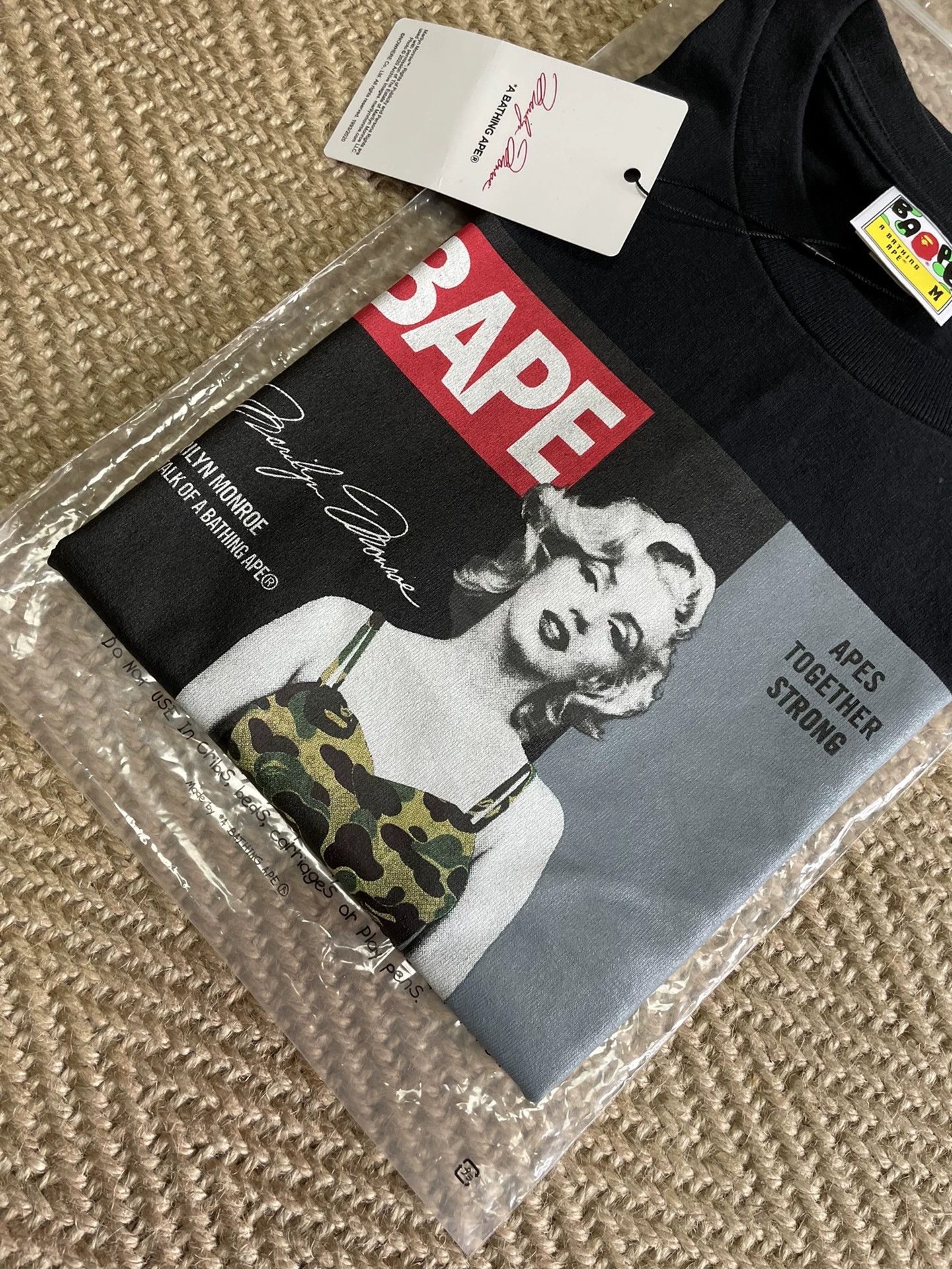 Bape BAPE Marilyn Monroe Poster T-Shirt Size US M / EU 48-50 / 2 - 4 Thumbnail