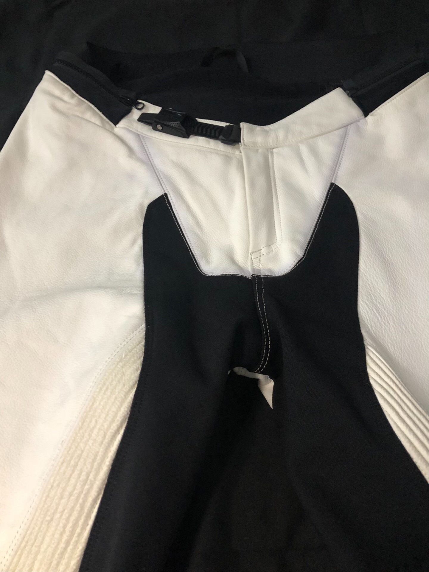 Vintage Vintage White Motorcycle Leather Pants Size US 28 / EU 44 - 3 Thumbnail