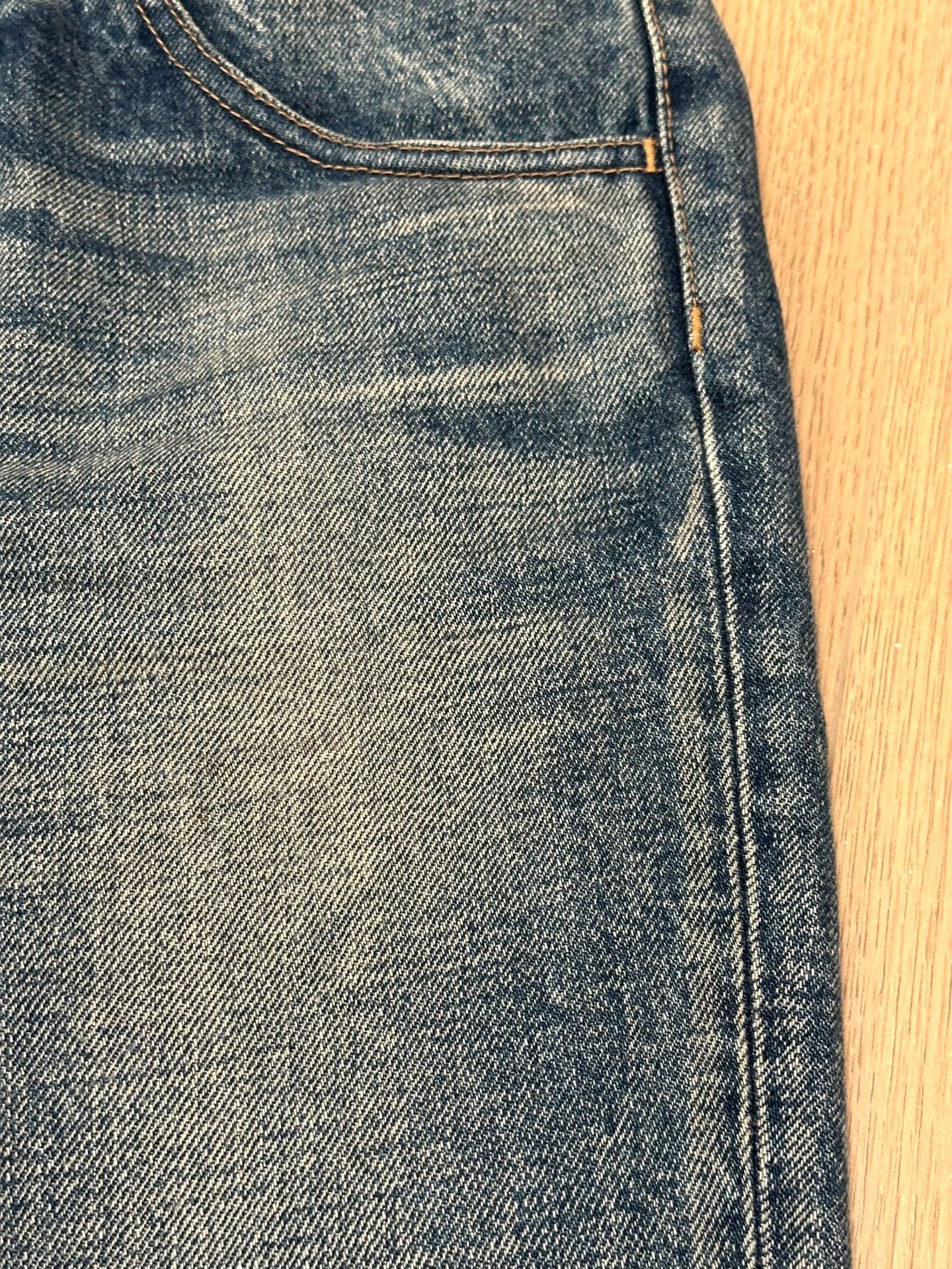 Celine CELINE Dylan Triomphe Gold Chain Flared Jeans 28 Size 28" / US 6 / IT 42 - 3 Thumbnail