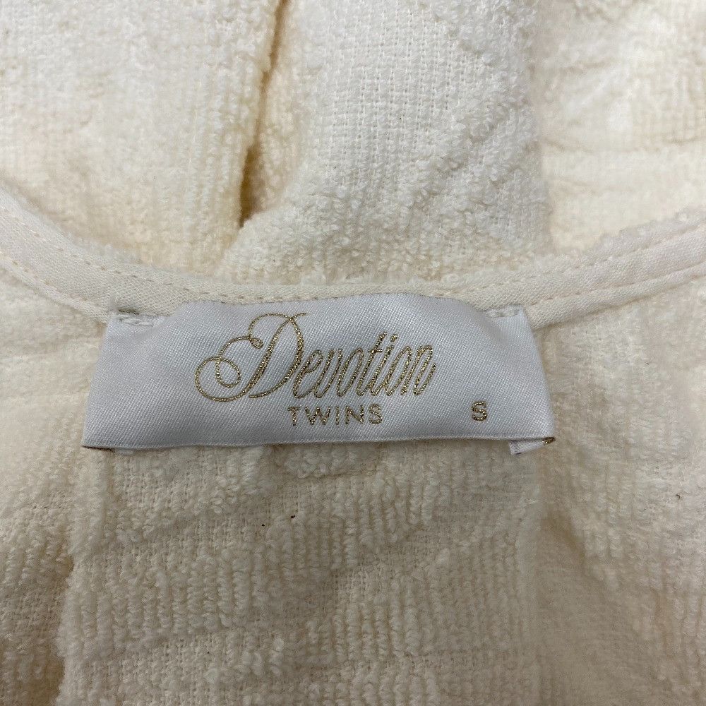 Other Other Devotion TWINS Pile Jacquard Sleeveless Blouse Textile Tops DUTY FREE for USA Size ONE SIZE - 6 Thumbnail