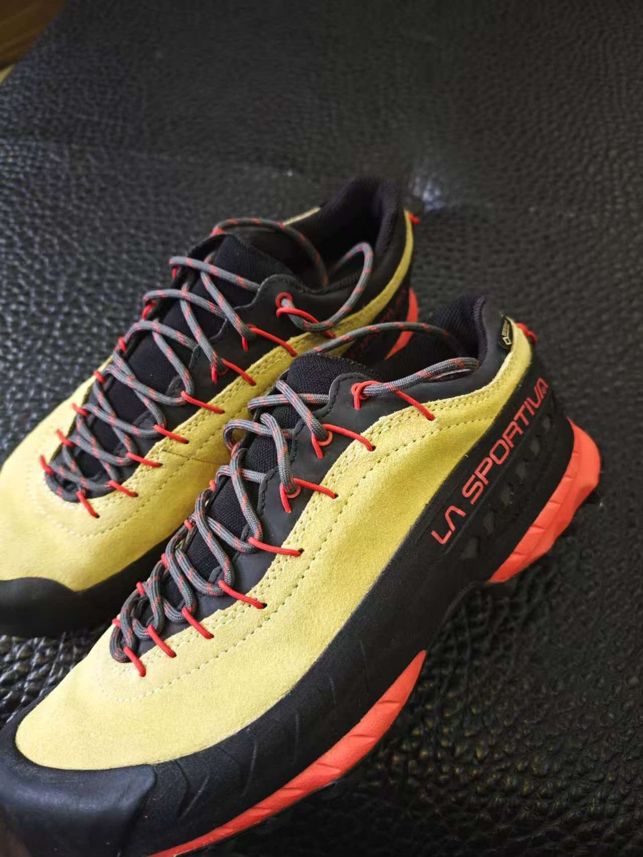 La Sportiva LASPORTIVA TX4 Low-Top Hiking Shoes Size US 10 / EU 43 - 2 Thumbnail
