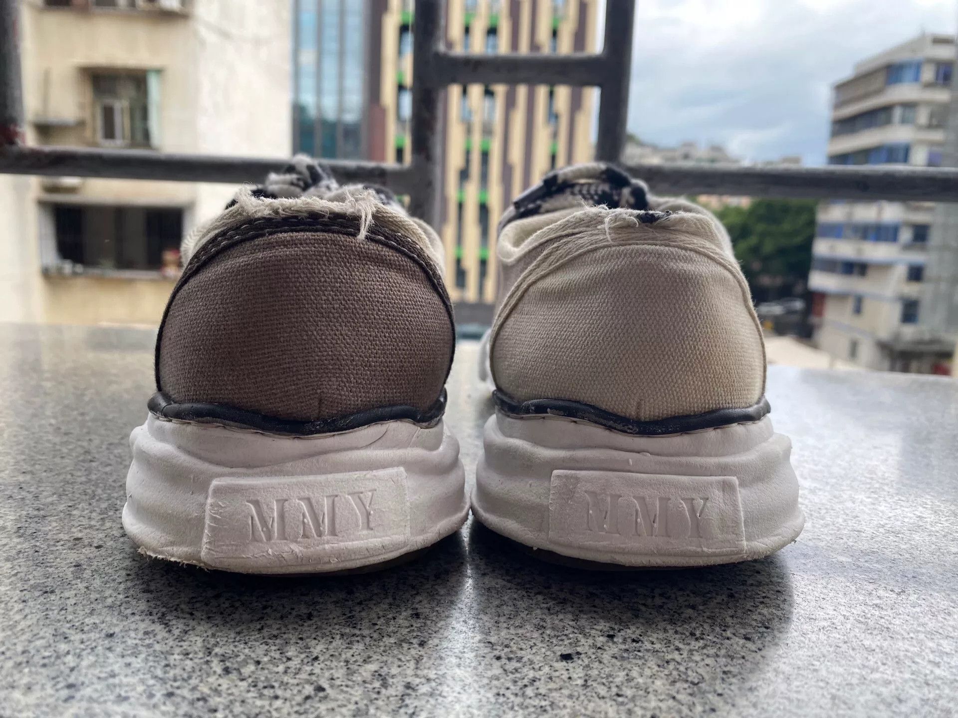 Maison MIHARA YASUHIRO Mihara Yasuhiro XVessel Spliced Distressed Canvas Size US 9 / EU 42 - 6 Thumbnail