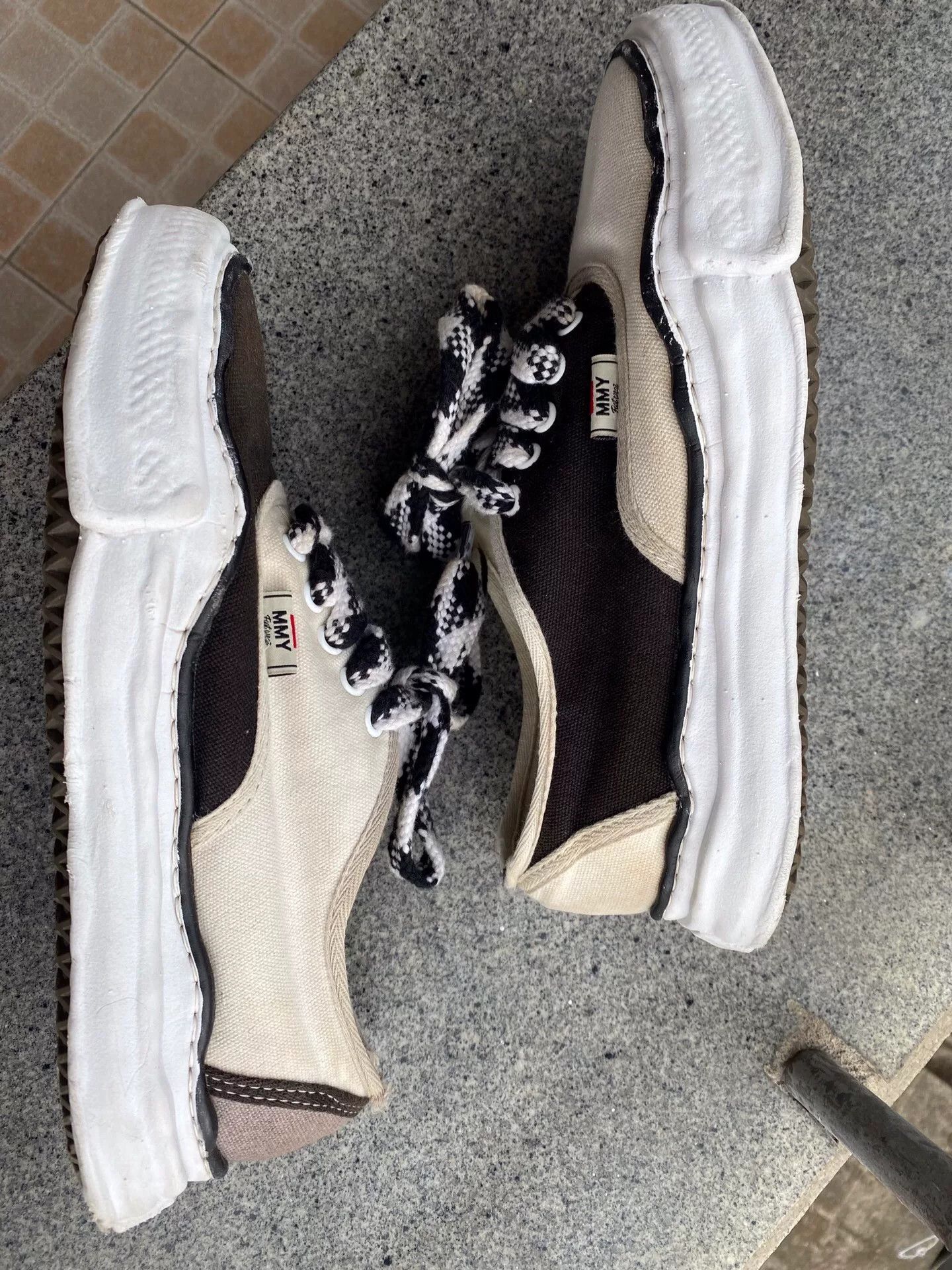 Maison MIHARA YASUHIRO Mihara Yasuhiro XVessel Spliced Distressed Canvas Size US 9 / EU 42 - 4 Thumbnail
