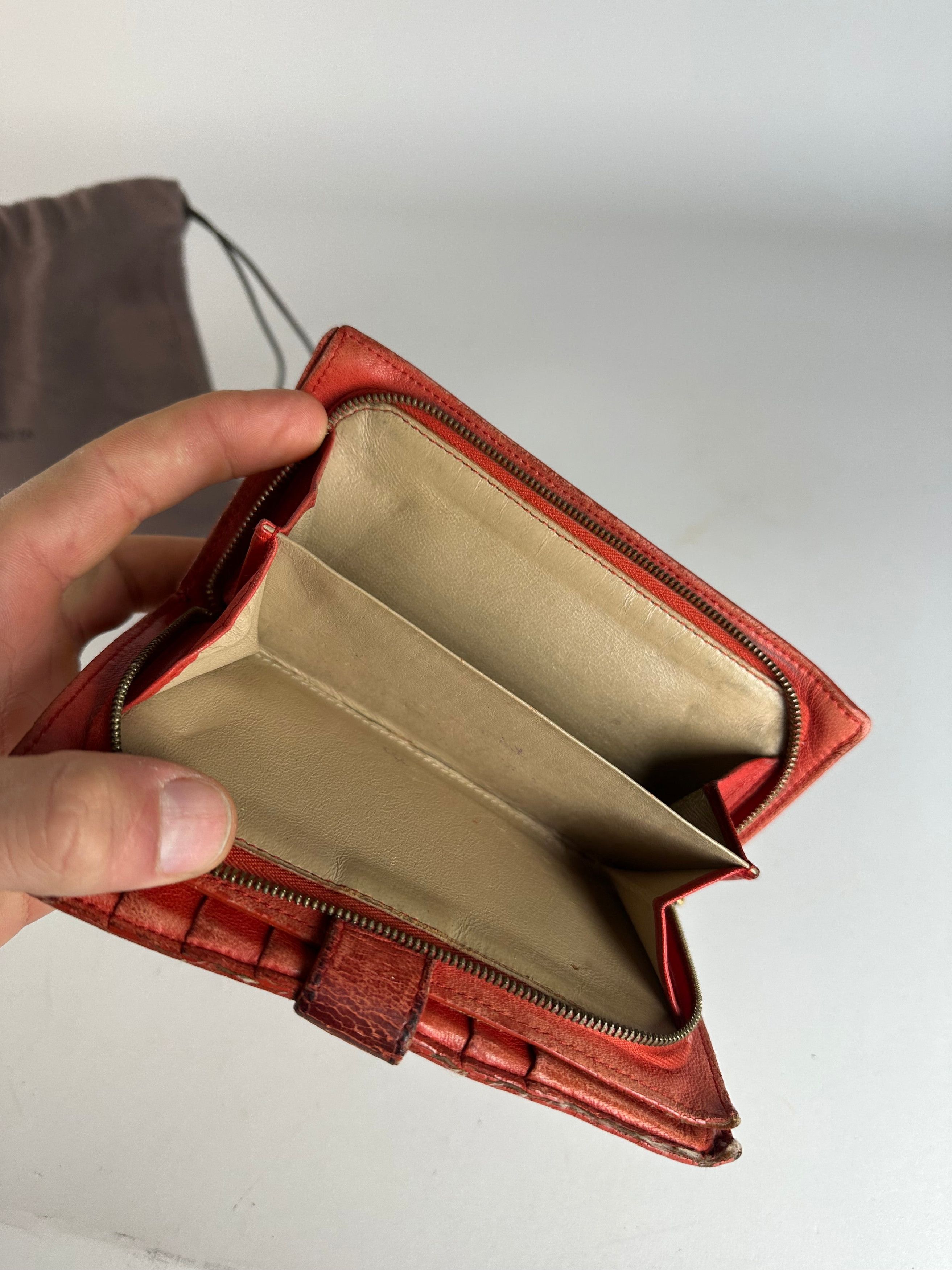 Bottega Veneta Vintage Inteecciato Leather Wallet Red Size ONE SIZE - 8 Thumbnail