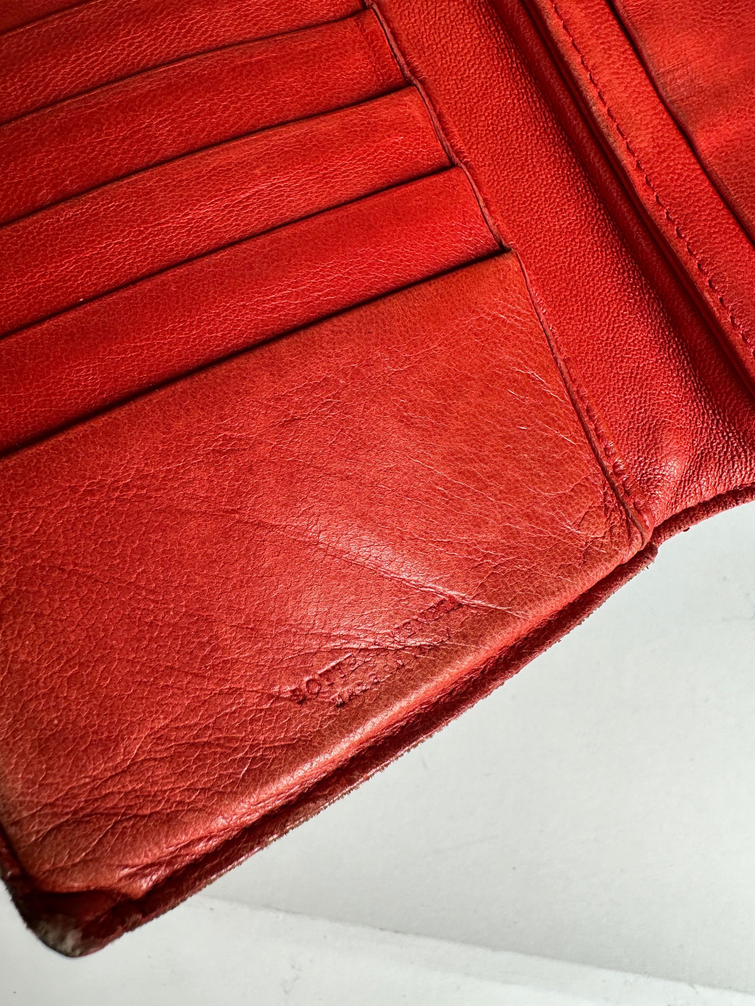 Bottega Veneta Vintage Inteecciato Leather Wallet Red Size ONE SIZE - 4 Thumbnail