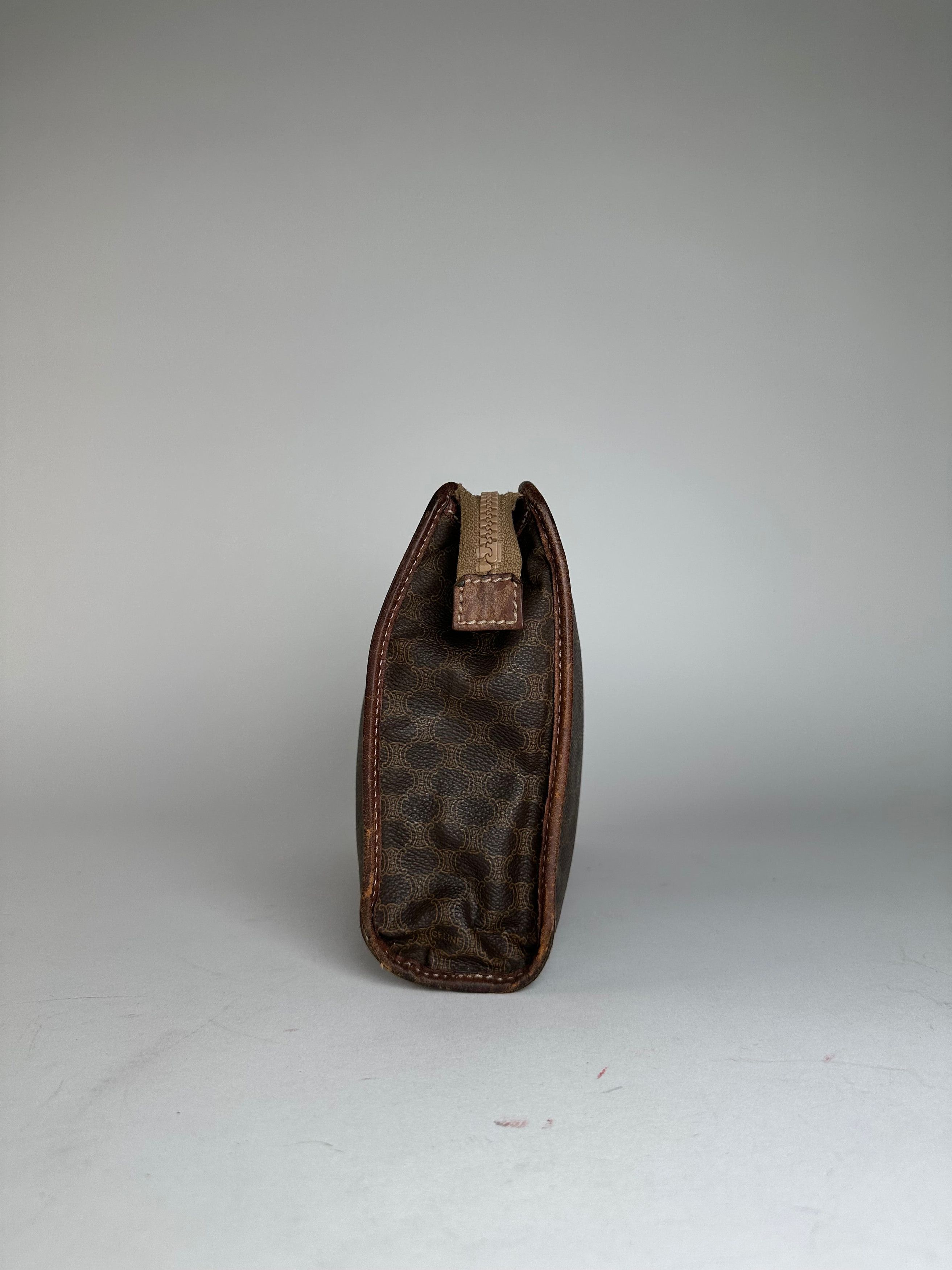 Celine Vintage Paris Triomphe Monogram Leather Clutch Brown Size ONE SIZE - 5 Thumbnail