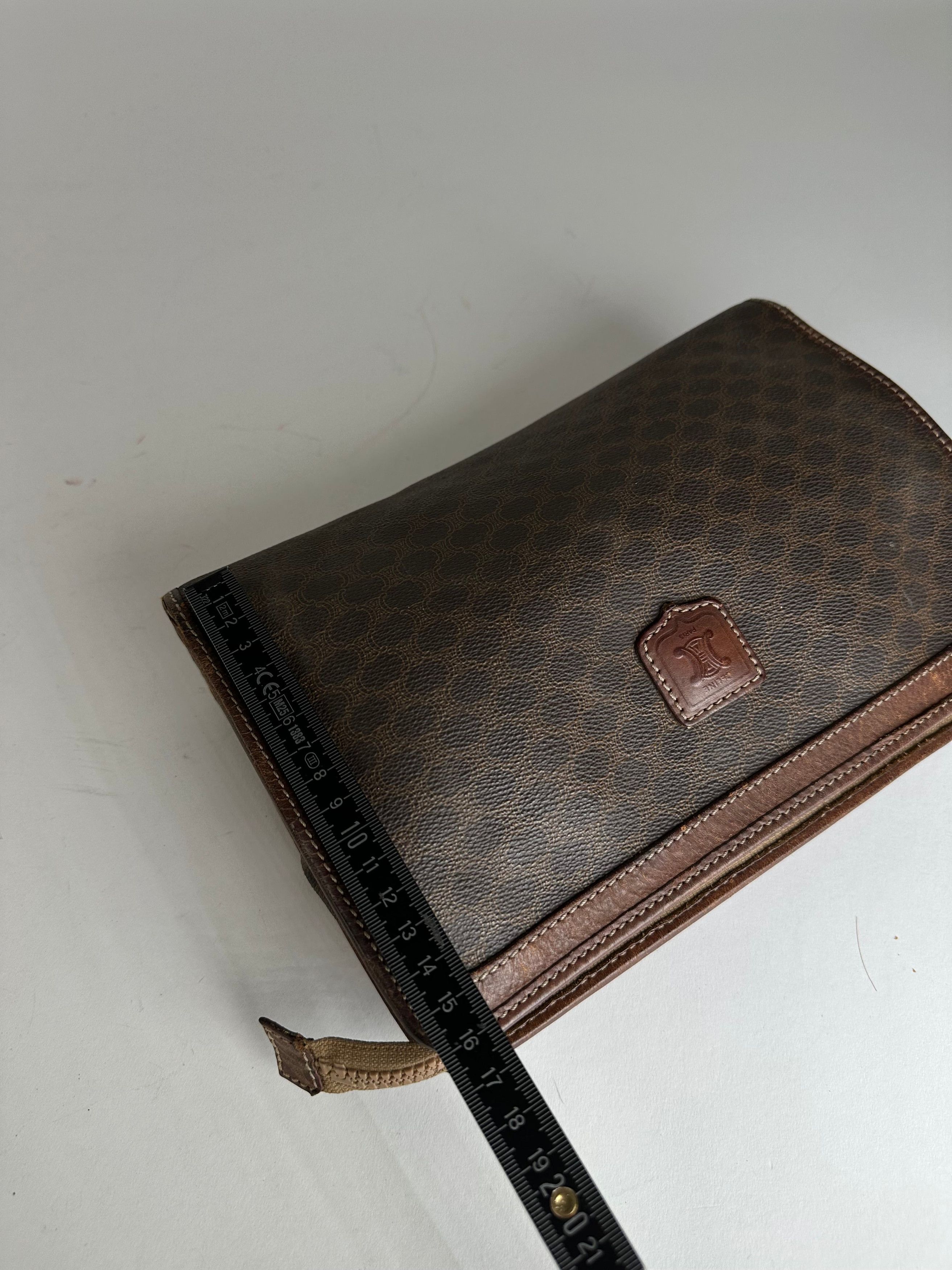 Celine Vintage Paris Triomphe Monogram Leather Clutch Brown Size ONE SIZE - 9 Thumbnail