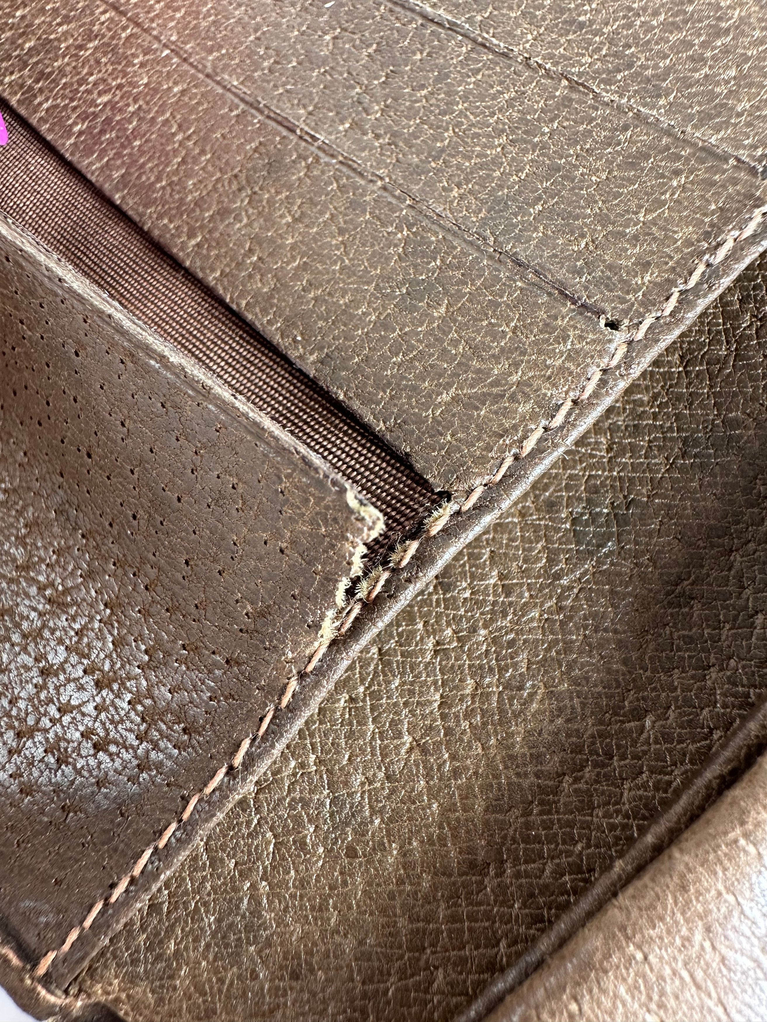 Gucci Vintage Monogram Leather Flap Wallet Grey Brown Size ONE SIZE - 8 Thumbnail