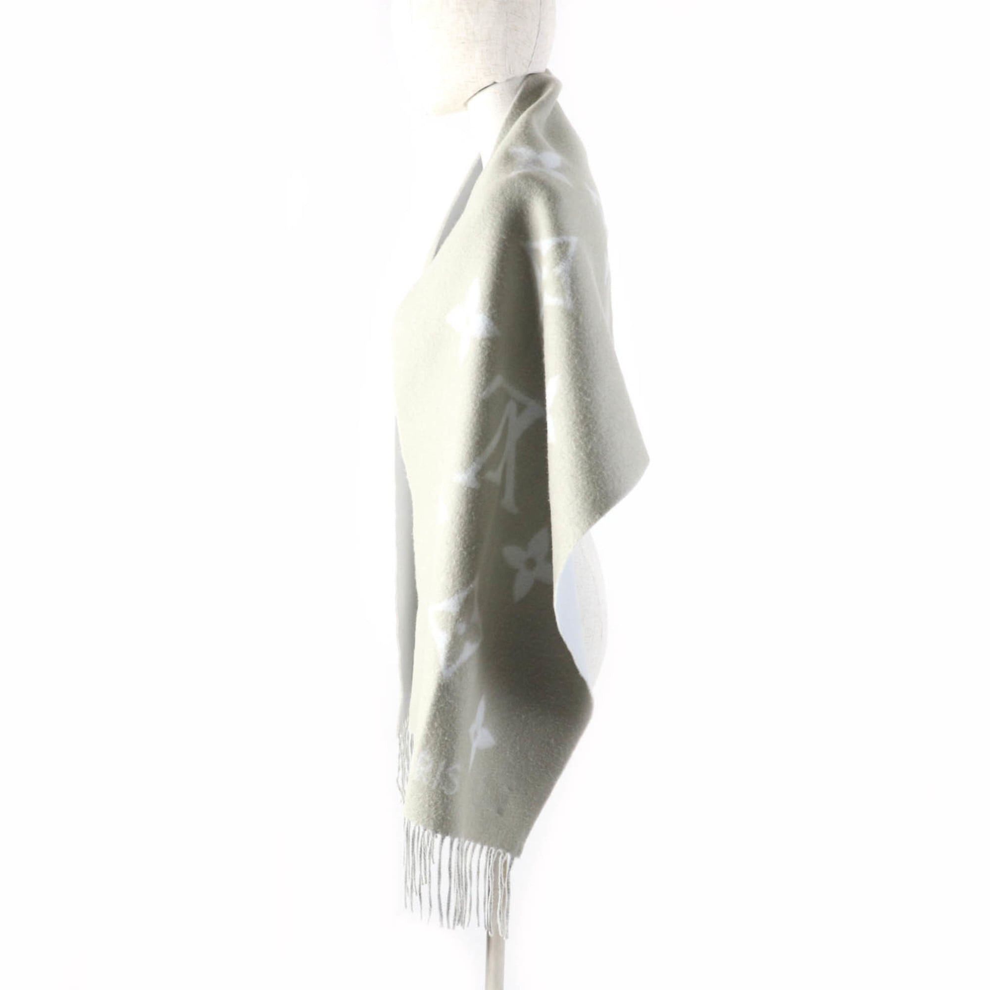 Louis Vuitton LOUIS VUITTON Echarpe Reykjavik M70462 100% Cashmere Stole, Gray and Light Blue, Made in England, Authentic, Women's Size ONE SIZE - 4 Thumbnail