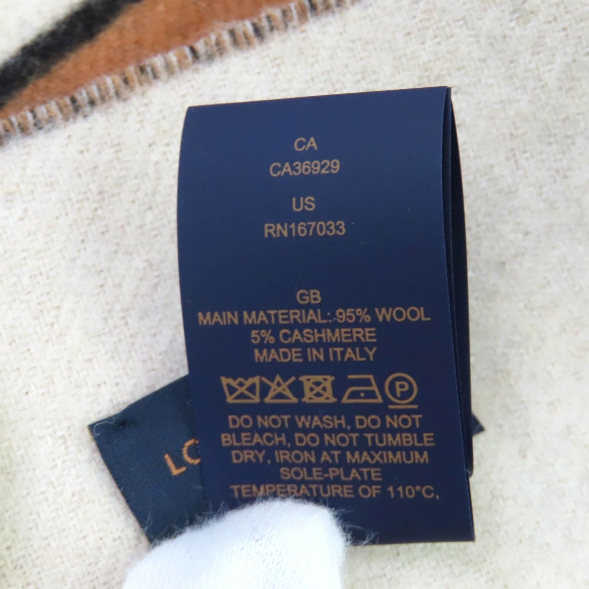 Louis Vuitton LOUIS VUITTON 2024 Louis Vuitton M90806 Duo Infinity Scarf, Cashmere Blend, Noir, Current Edition, Fringed, 205cm x 26cm, Box Included, Authentic, Made in Italy, Women's Size ONE SIZE - 10 Thumbnail
