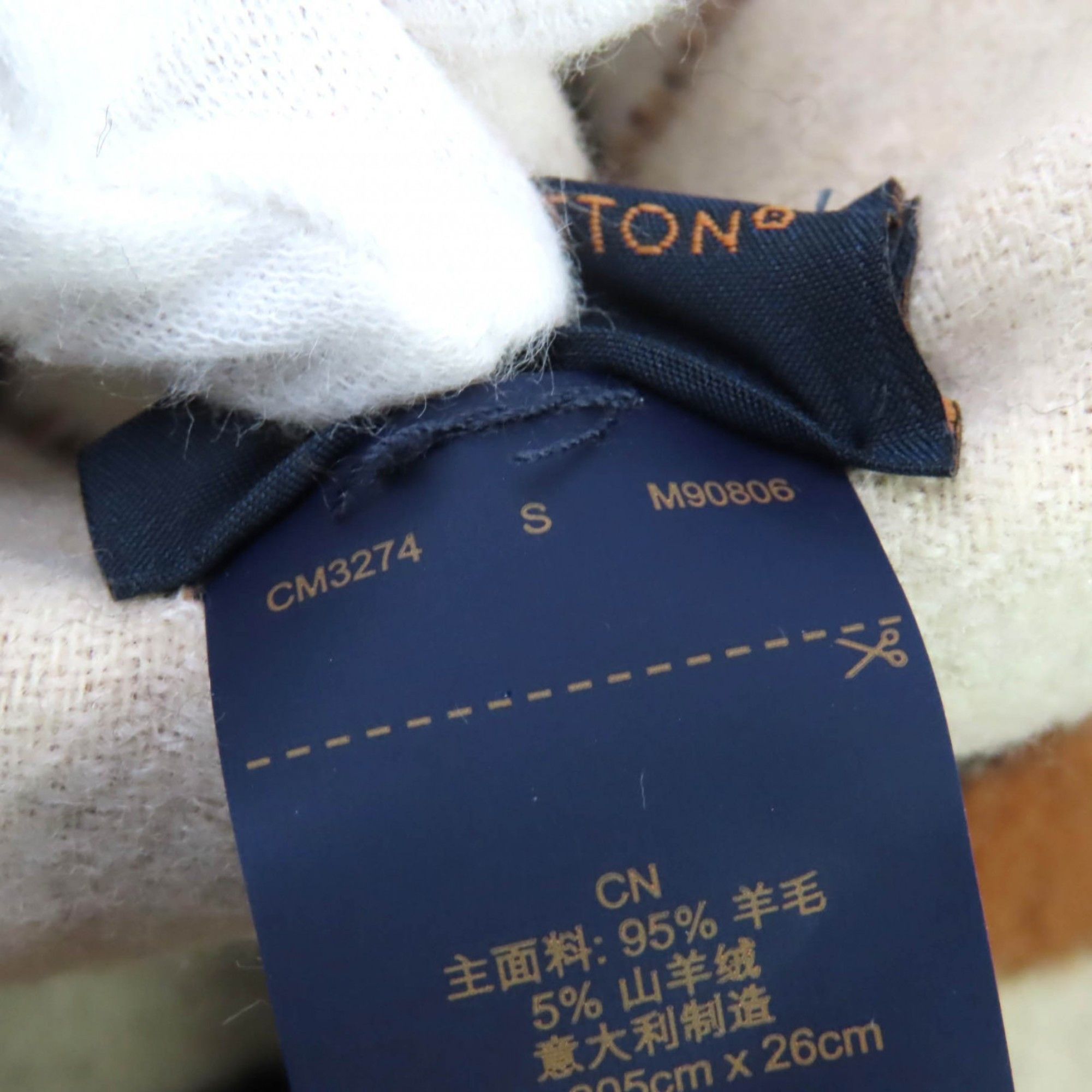 Louis Vuitton LOUIS VUITTON 2024 Louis Vuitton M90806 Duo Infinity Scarf, Cashmere Blend, Noir, Current Edition, Fringed, 205cm x 26cm, Box Included, Authentic, Made in Italy, Women's Size ONE SIZE - 11 Thumbnail