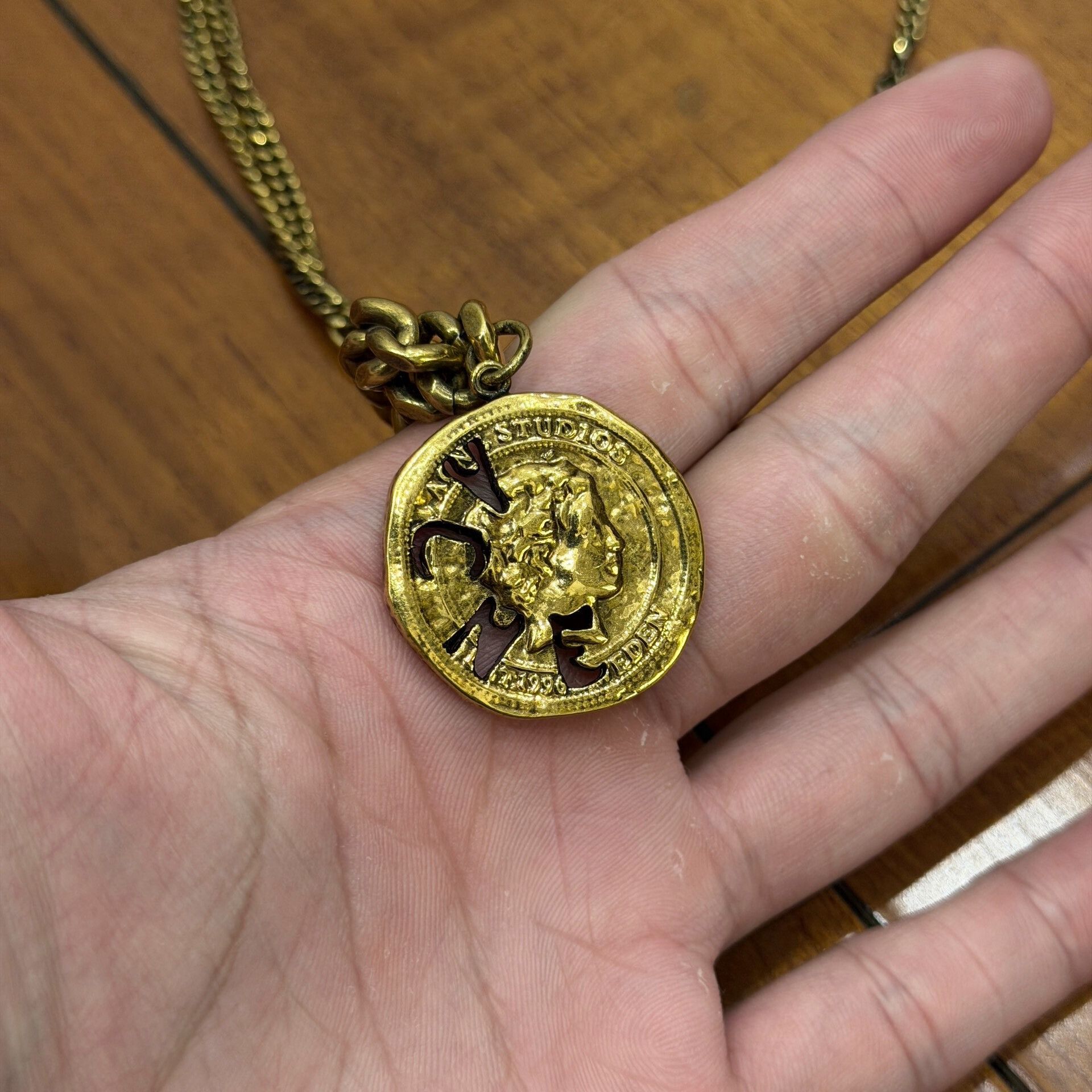 Acne Studios Acne Studio Gold Coin Cuban Necklace Size ONE SIZE - 3 Thumbnail