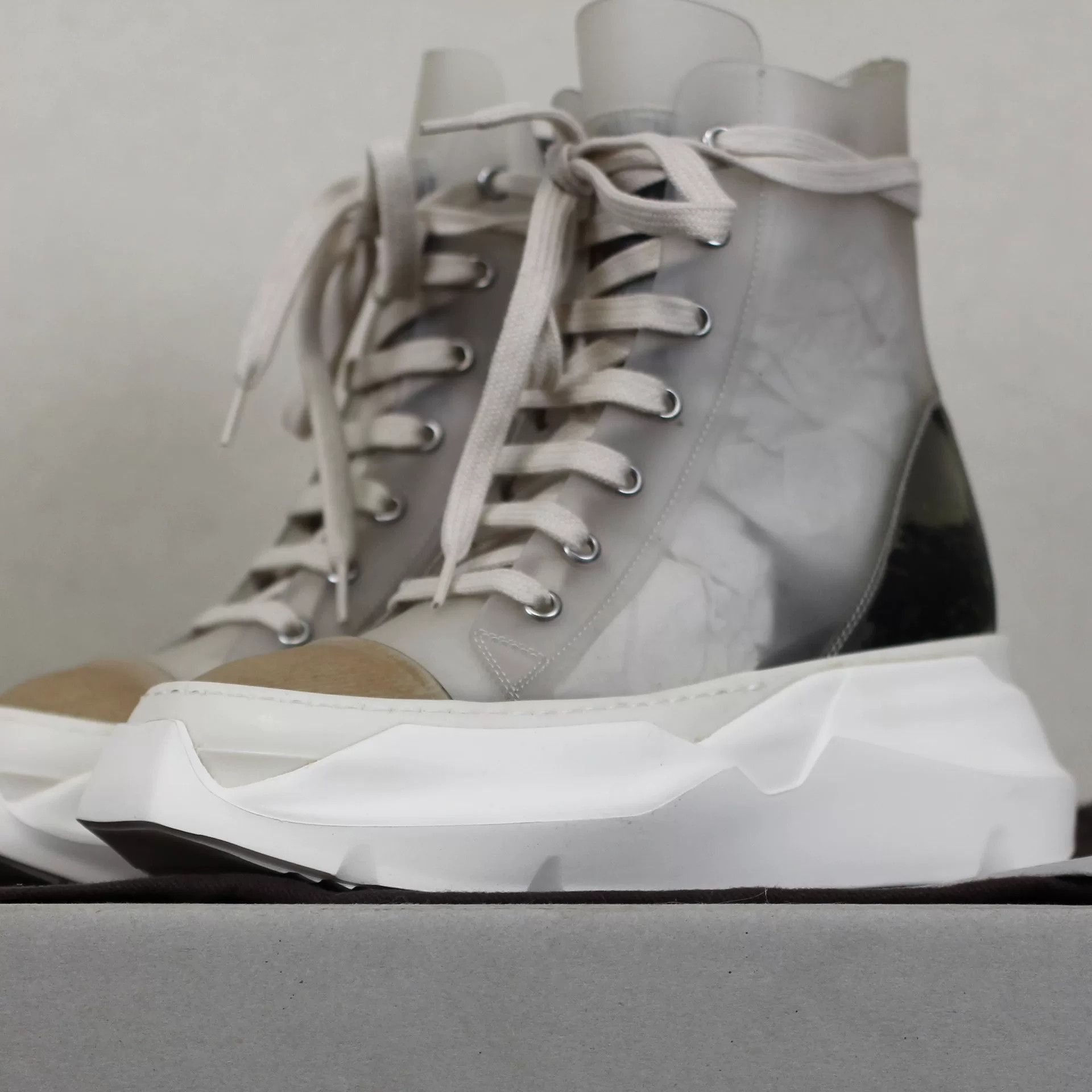 Rick Owens Drkshdw Rick Owens DRKSHDW PVC Transparent High-Top Size US 5 / IT 35 - 2 Thumbnail