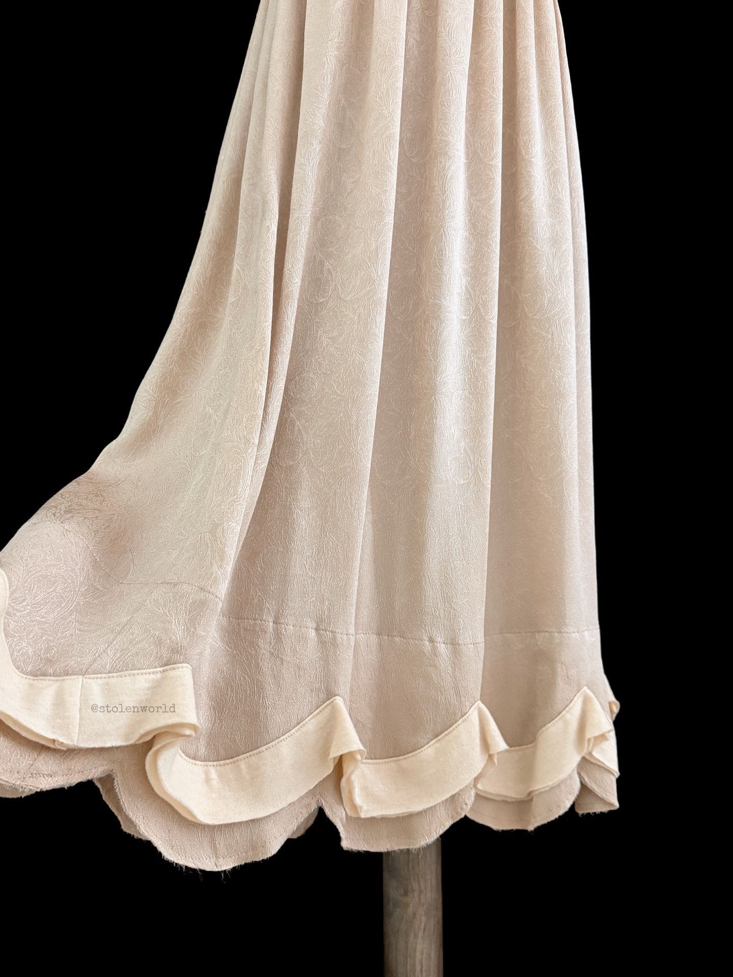 Comme des Garcons Comme des Garçons Silk Petal Hem Skirt Size 34" / US 12 / IT 48 - 7 Thumbnail