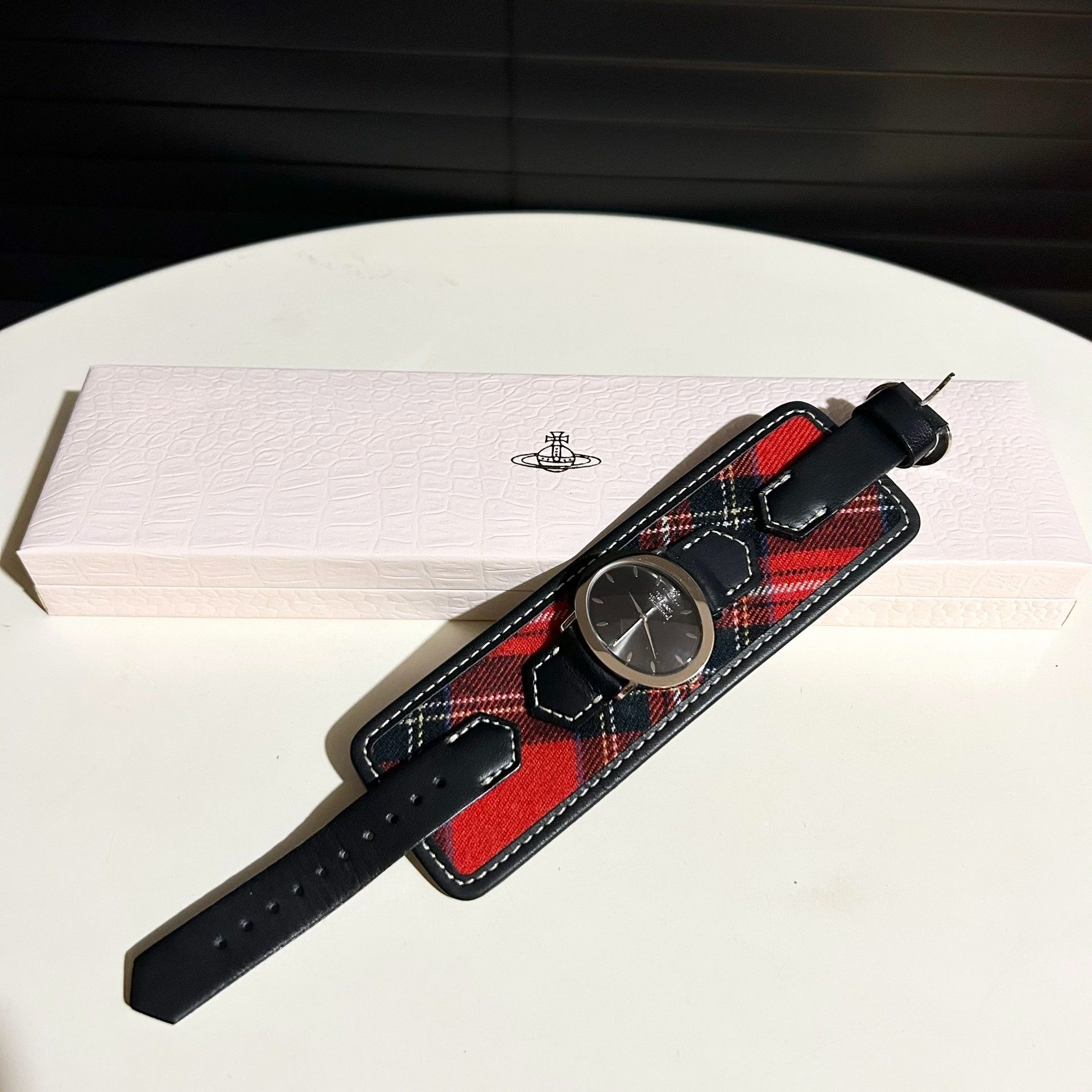 Vivienne Westwood Vivienne Westwood Vintage Saturn Red Black Check Watch Size ONE SIZE - 3 Thumbnail
