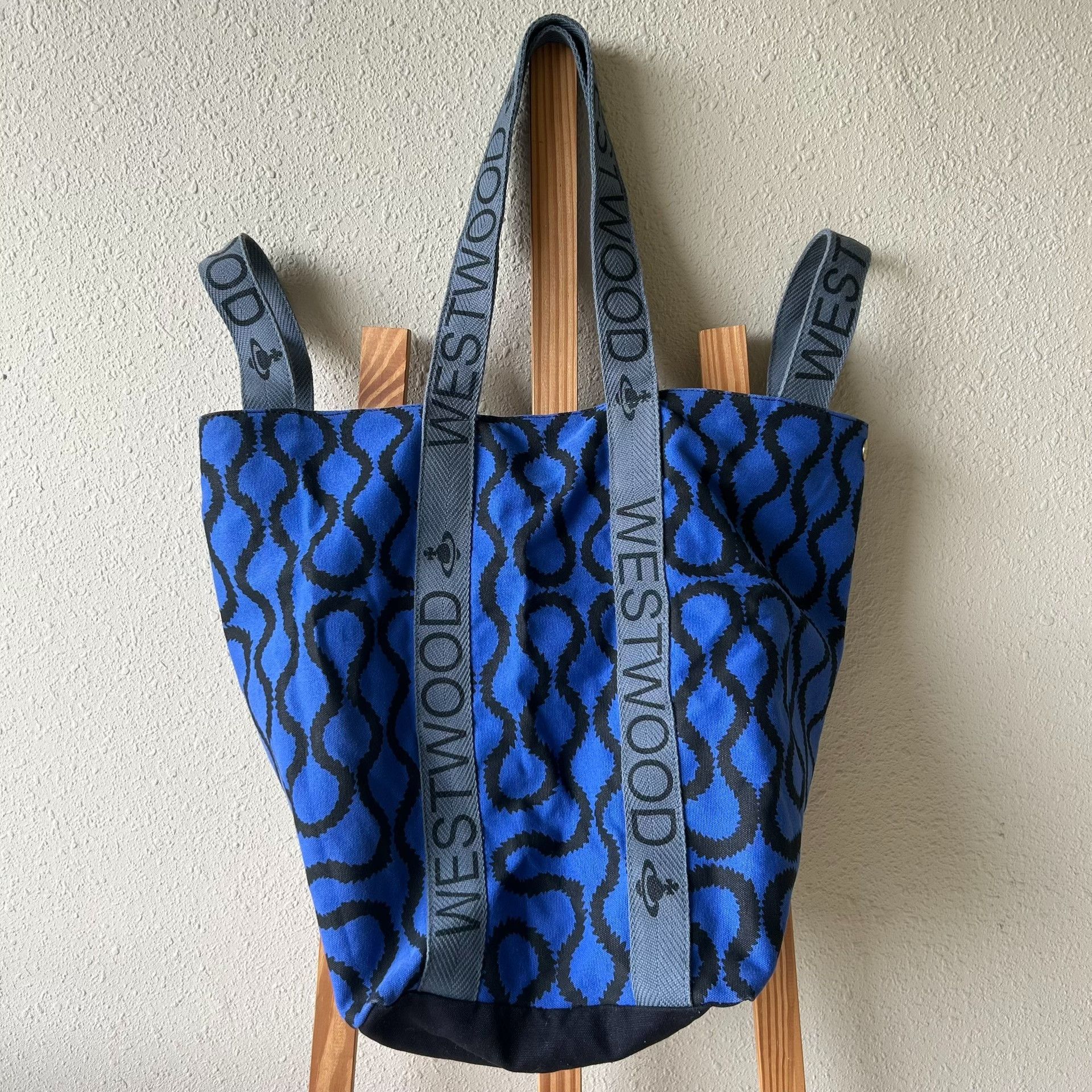 Vivienne Westwood Vivienne Westwood Vintage Pirate Print Canvas Shoulder Bag Size ONE SIZE - 3 Thumbnail
