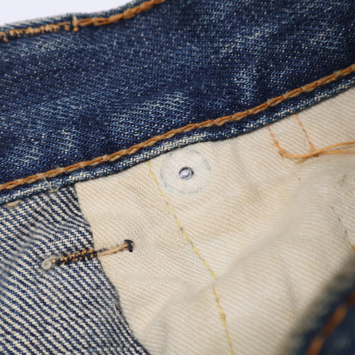 Other Other Levi’s Cotton Denim Pants Textile Jeans DUTY FREE for USA Size ONE SIZE - 6 Thumbnail