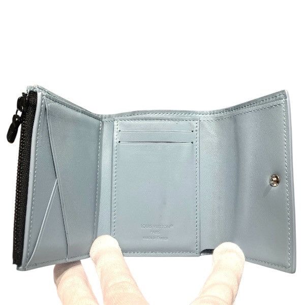 Louis Vuitton Louis Vuitton Louis Vuitton Victor Wallet Monogram Shadow Trifold Wallet Leather Short Wallet M14793 DUTY FREE for USA Size ONE SIZE - 3 Thumbnail