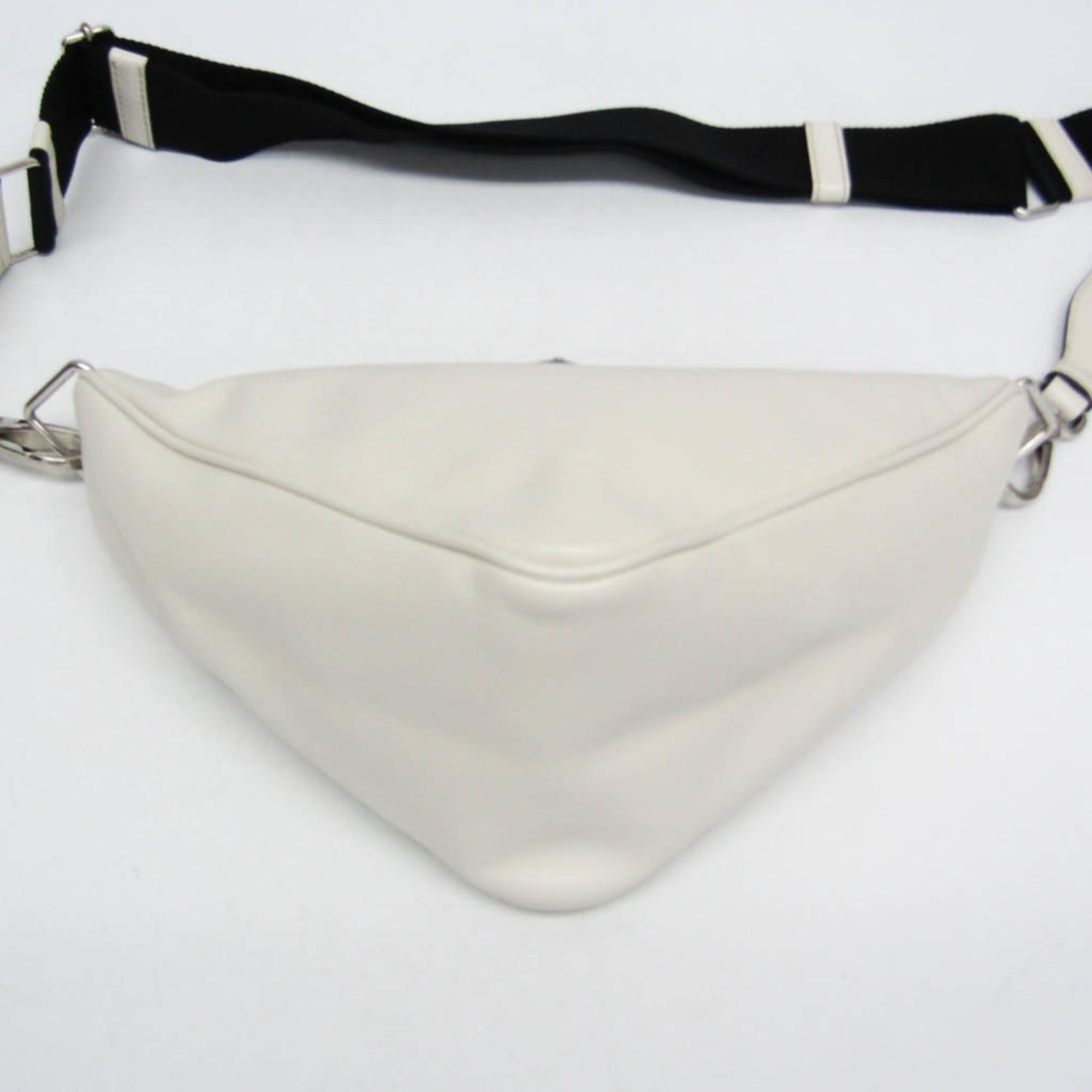 Prada Prada Triangle Shoulder Bag 2VH155 Men,Women Leather Shoulder Bag White Size ONE SIZE - 6 Thumbnail