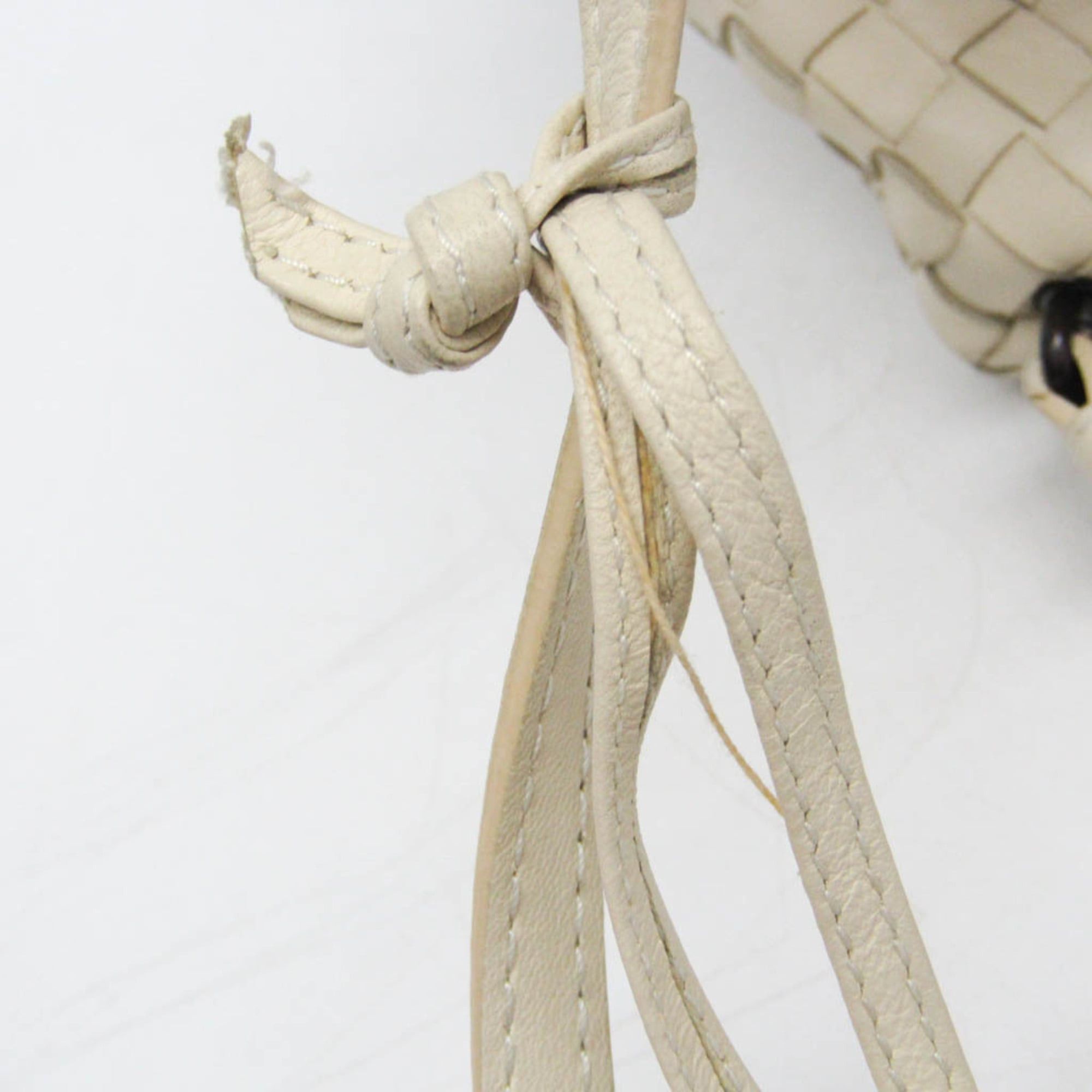 Bottega Veneta Bottega Veneta Intrecciato Women's Leather Shoulder Bag White Size ONE SIZE - 12 Thumbnail