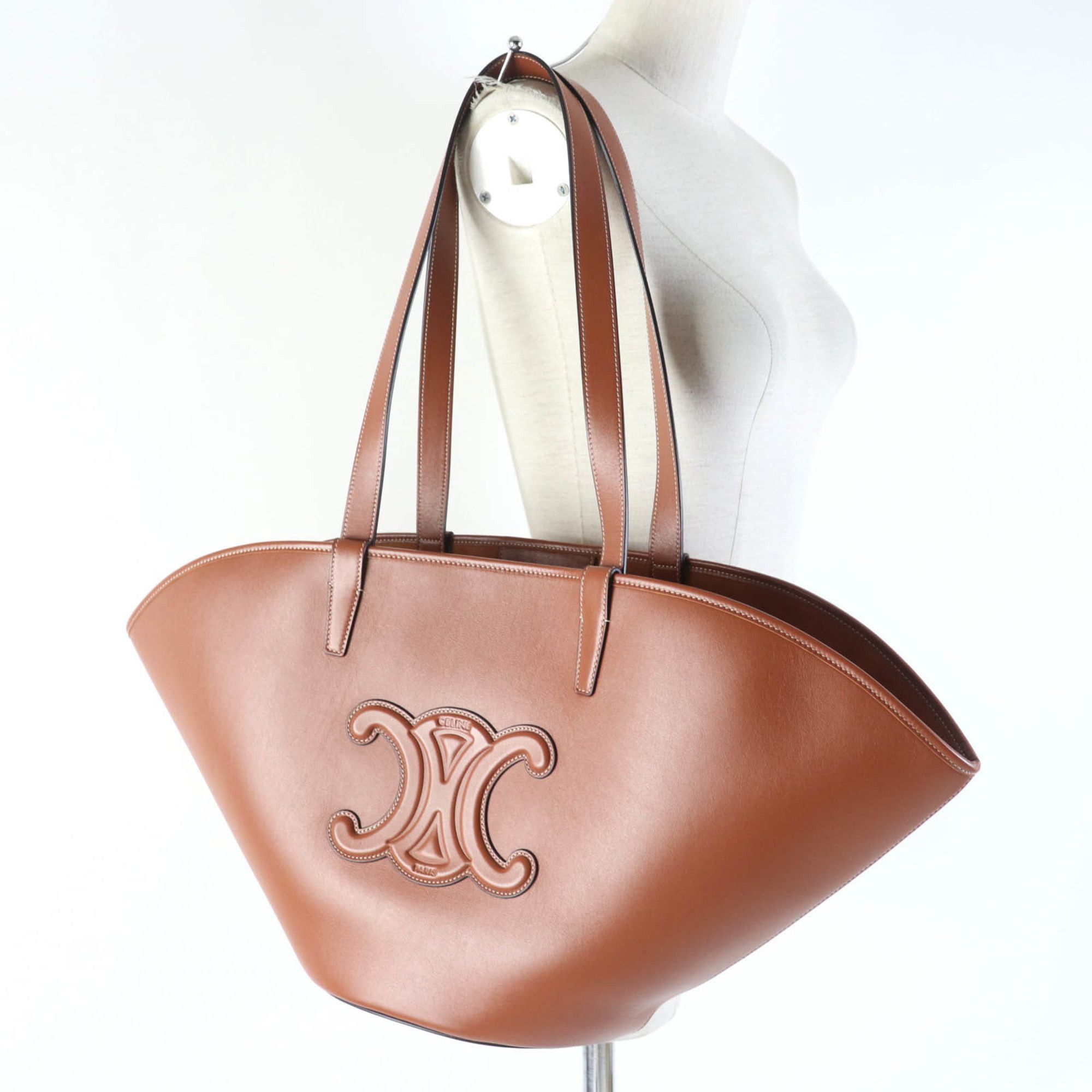 Celine CELINE Cuir Triomphe Coufun Medium Tote Bag in Tan Smooth Calfskin (196953DU3.04LU) with Dust Bag, Made Italy, Women's Size ONE SIZE - 9 Thumbnail