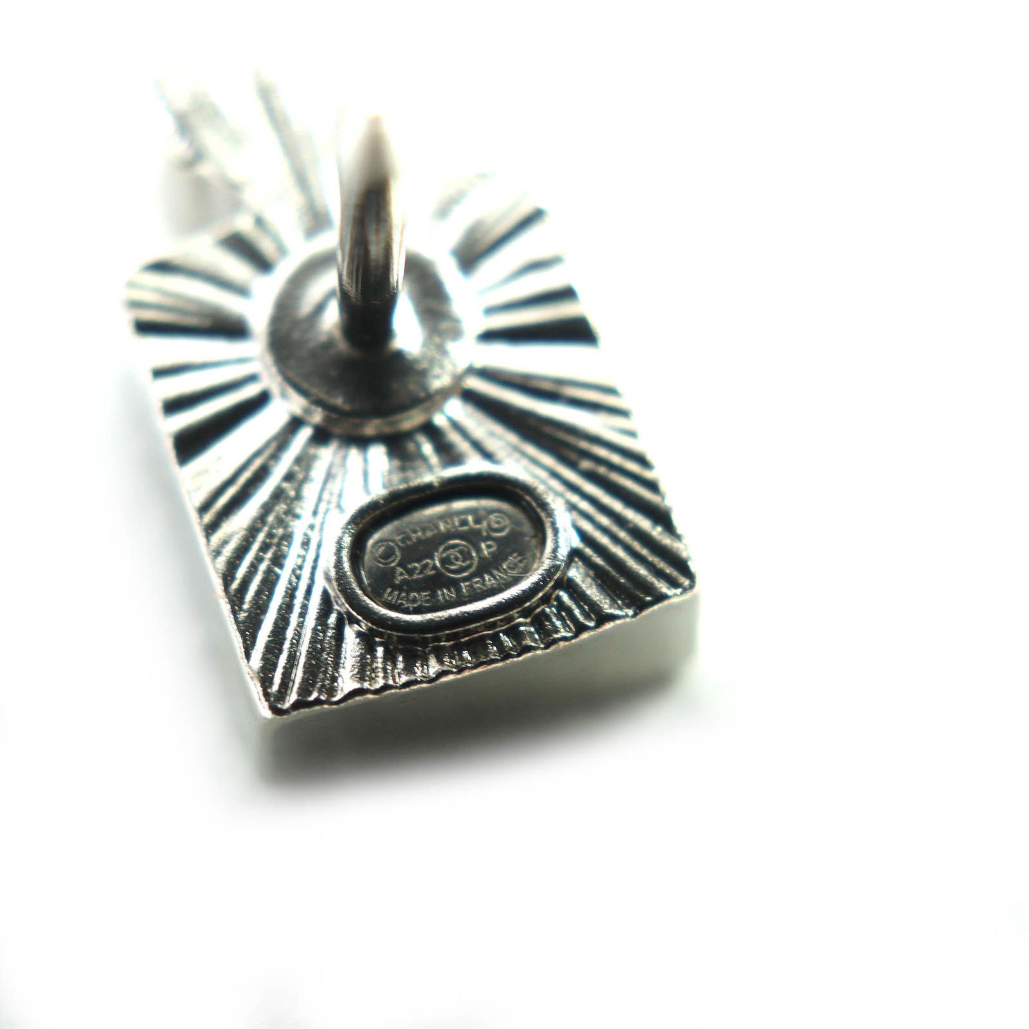 Chanel CHANEL A22P Coco Mark Icon Rhinestone No. 5 Clover Bottle Pins/Brooch Set of 3, Silver, with Box, Made in France, Women's Size ONE SIZE - 10 Thumbnail