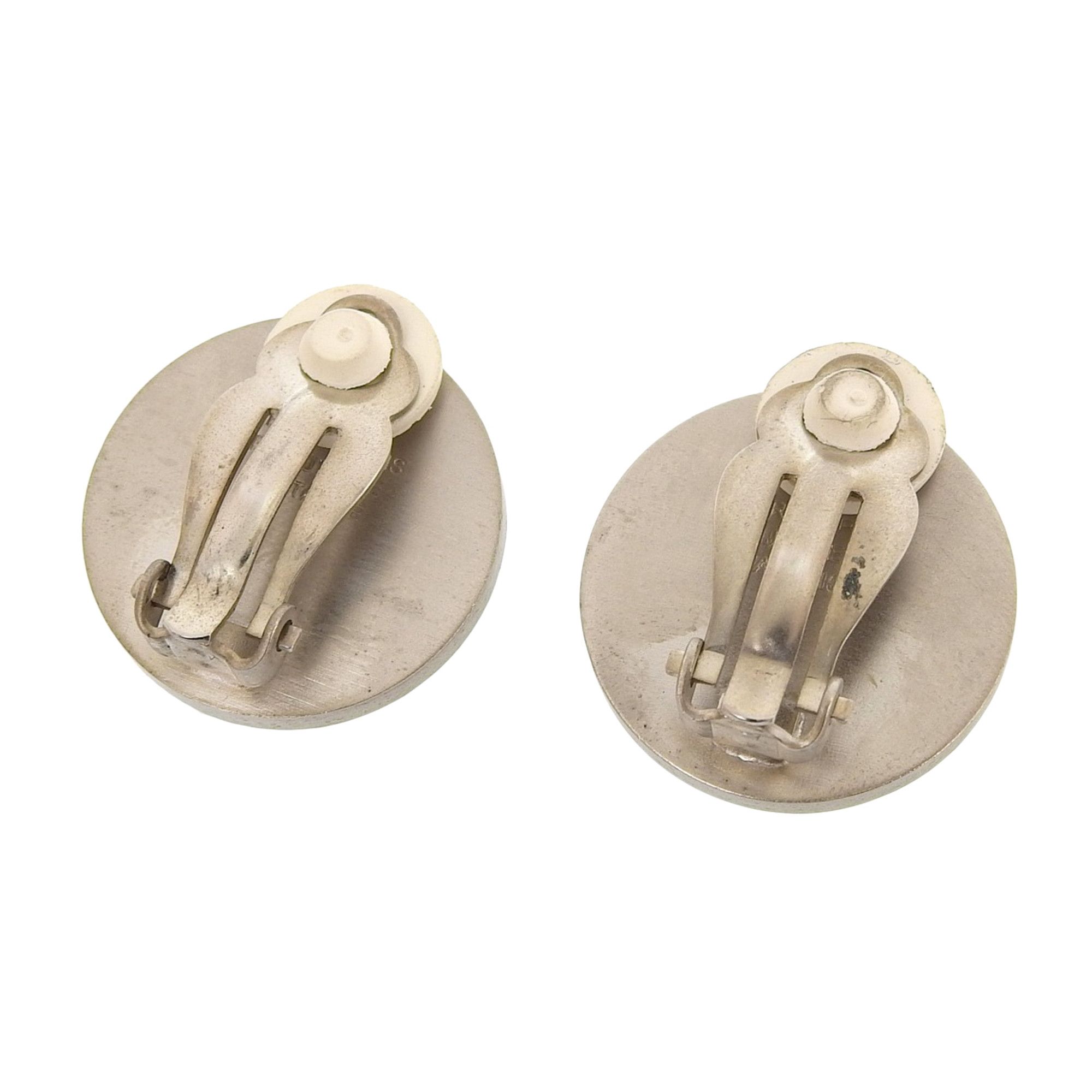 Hermes HERMES BIJOUTERIE FANTAISIE Serie Shell Clip-on Earrings, Silver, for Women, Box Included Size ONE SIZE - 3 Thumbnail
