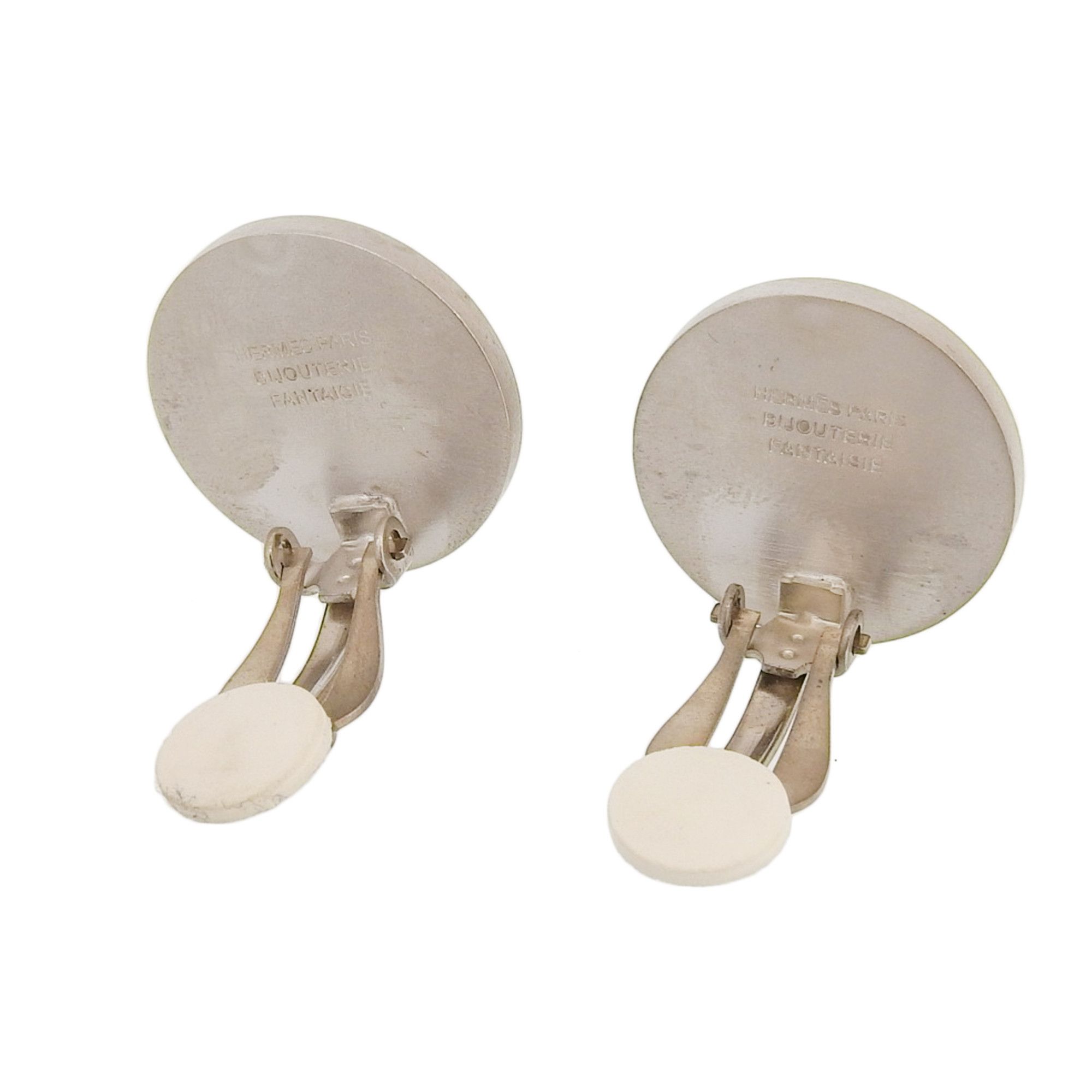 Hermes HERMES BIJOUTERIE FANTAISIE Serie Shell Clip-on Earrings, Silver, for Women, Box Included Size ONE SIZE - 4 Thumbnail