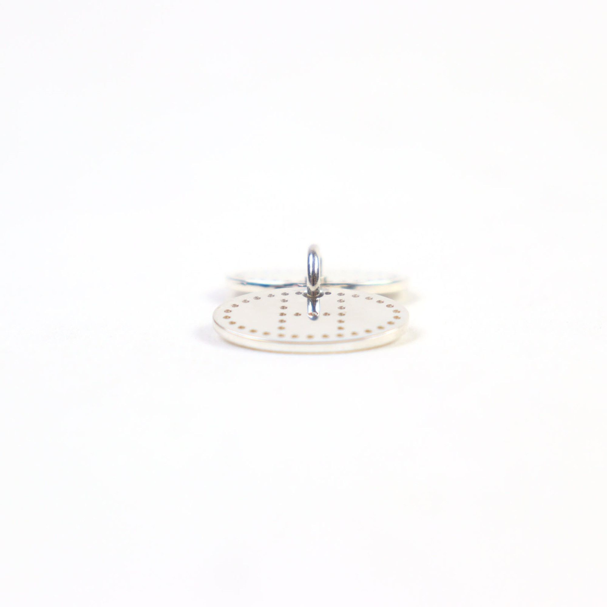 Hermes HERMES Eclipse Evelyne AG925 H Logo Motif Punched Oval Pendant Top in Silver, Weight 3.77g, Women's Size ONE SIZE - 6 Thumbnail