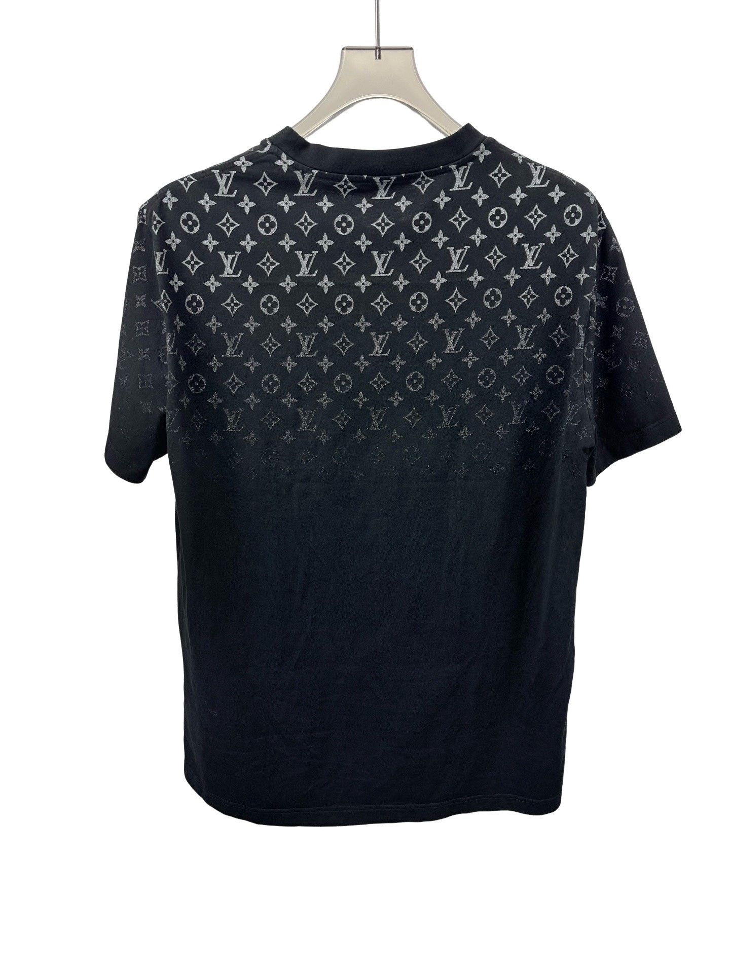 Louis Vuitton Louis Vuitton Monogram Gradient T-Shirt XL Size US XL / EU 56 / 4 - 2 Thumbnail