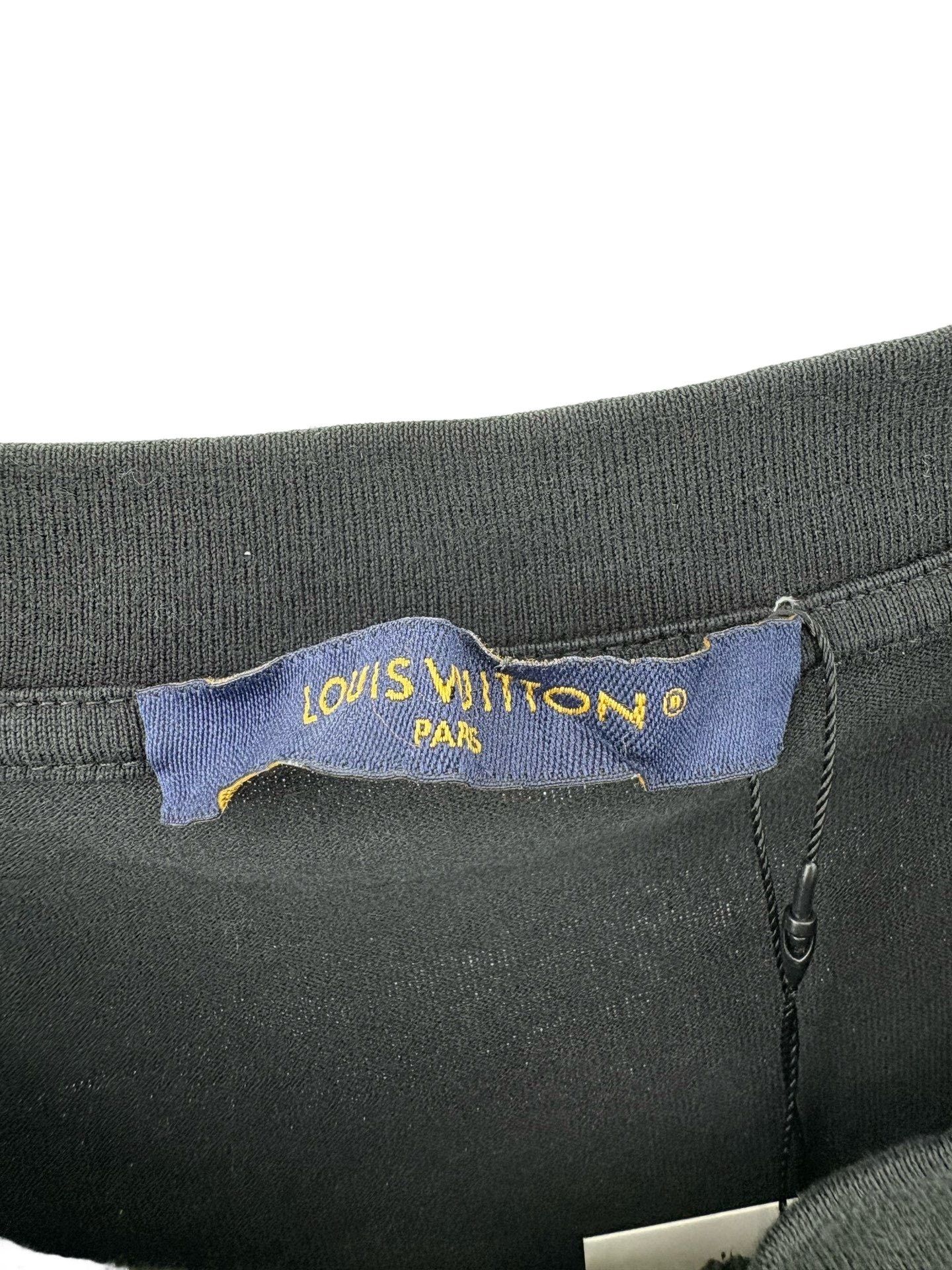 Louis Vuitton Louis Vuitton Monogram Gradient T-Shirt XL Size US XL / EU 56 / 4 - 3 Thumbnail