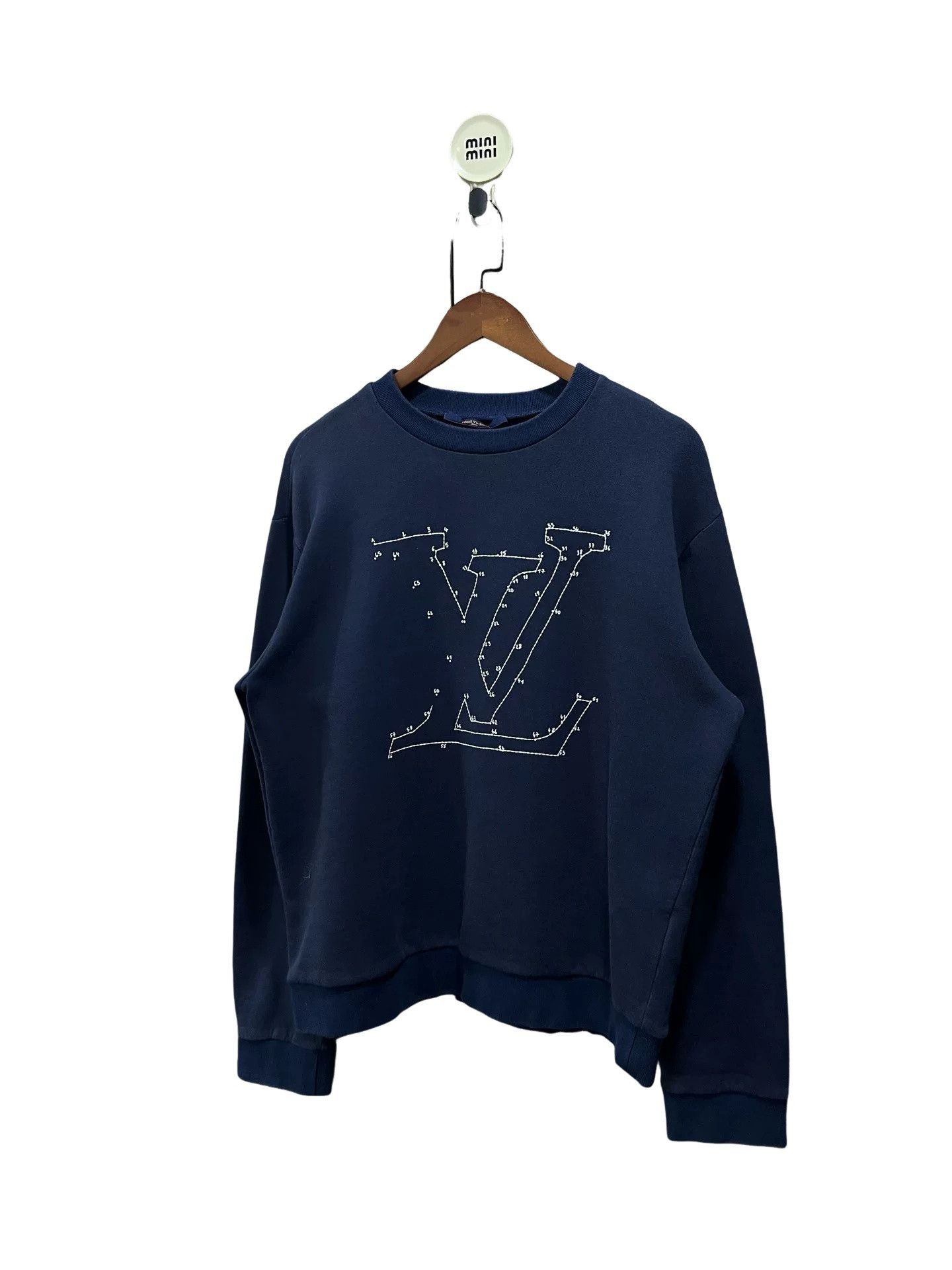 Louis Vuitton Louis Vuitton Embroidery LV Logo Sweatshirt Size M Size US M / EU 48-50 / 2 - 4 Thumbnail
