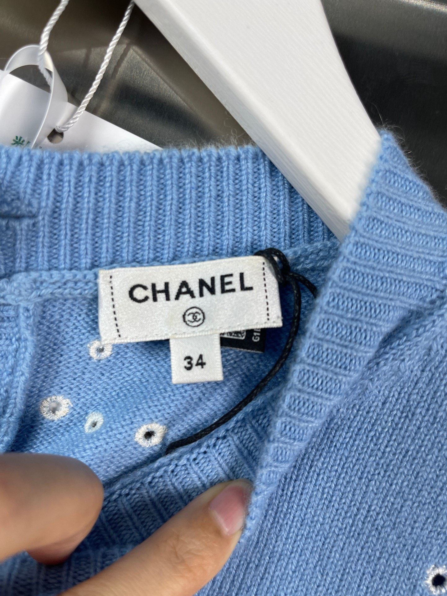 Chanel Chanel Camellia CC Perforated Knit Top 34 Size XS / US 0-2 / IT 36-38 - 7 Thumbnail