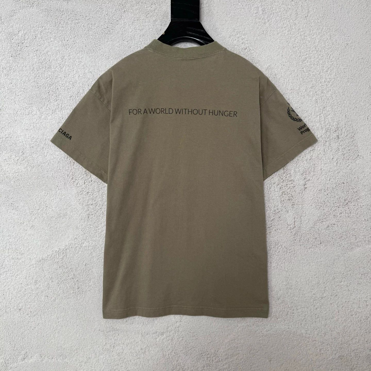 Balenciaga Balenciaga WFP Logo T-Shirt Size XS Size US XS / EU 42 / 0 - 2 Thumbnail