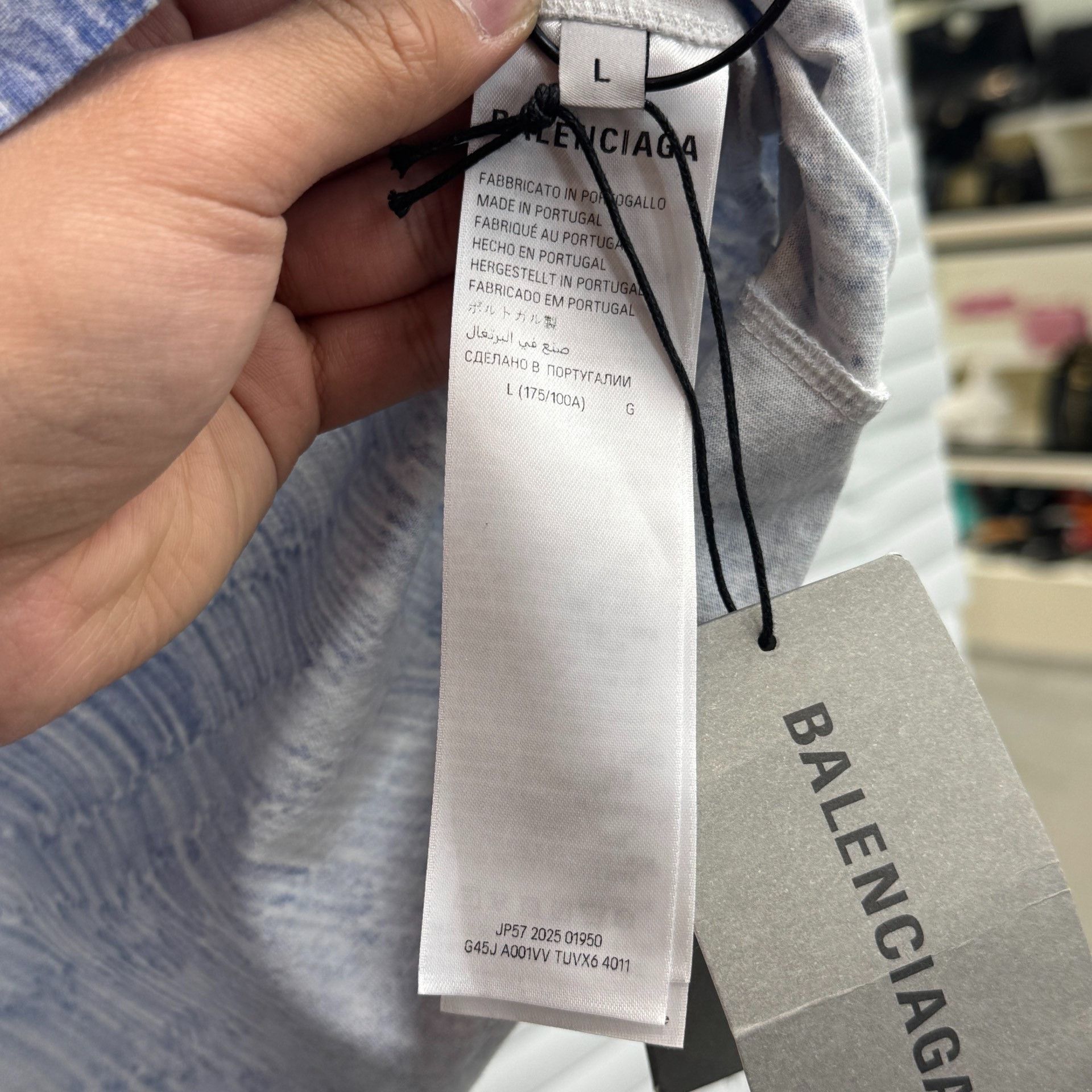 Balenciaga Balenciaga NBA Scribble Logo T-Shirt L Size US L / EU 52-54 / 3 - 3 Thumbnail