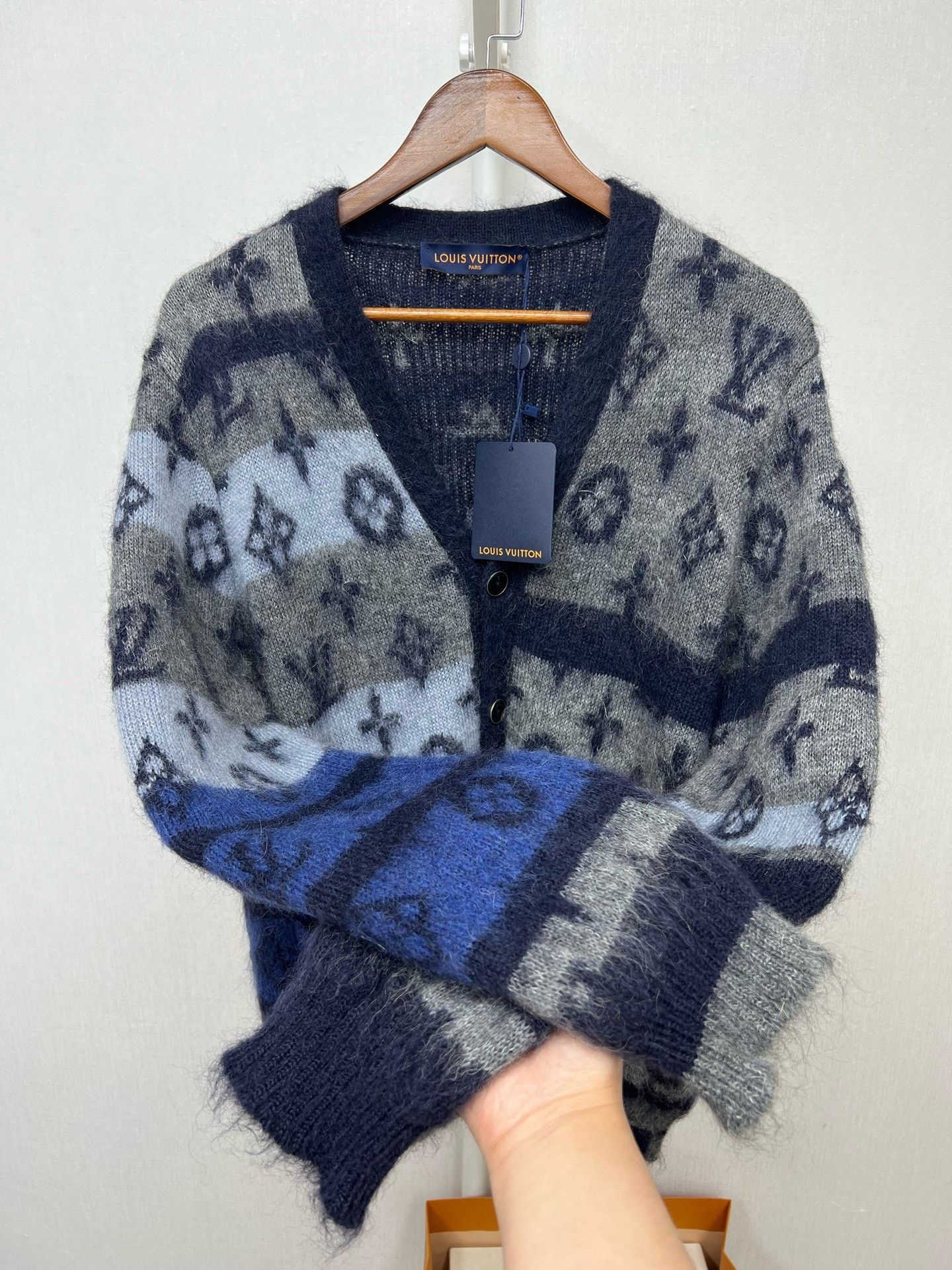 Louis Vuitton Louis Vuitton Monogram Mohair Cardigan Size L Size US L / EU 52-54 / 3 - 4 Thumbnail