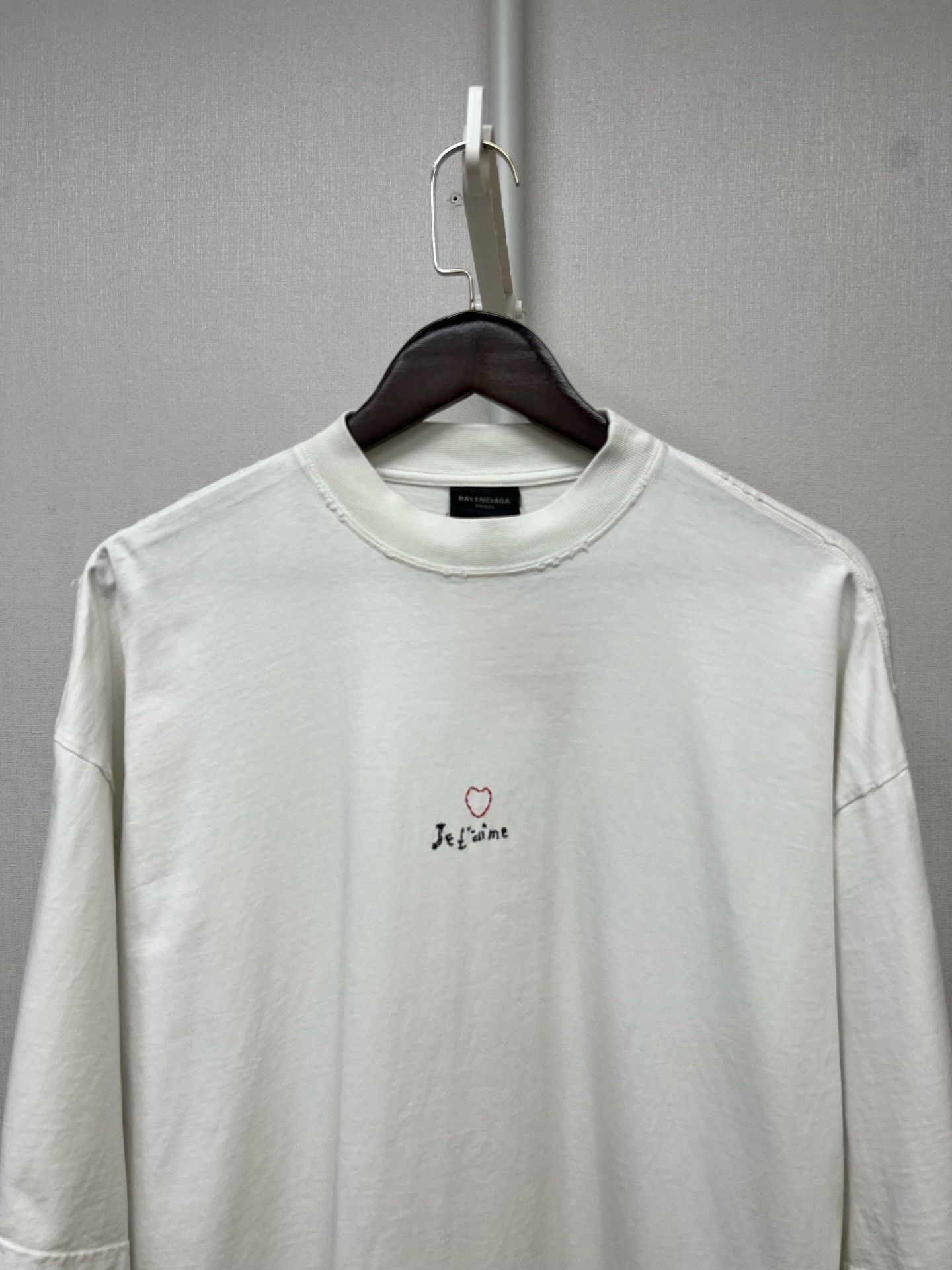 Balenciaga Balenciaga Je t'aime Embroidered T-Shirt Size XXS Size US XXS / EU 40 - 3 Thumbnail