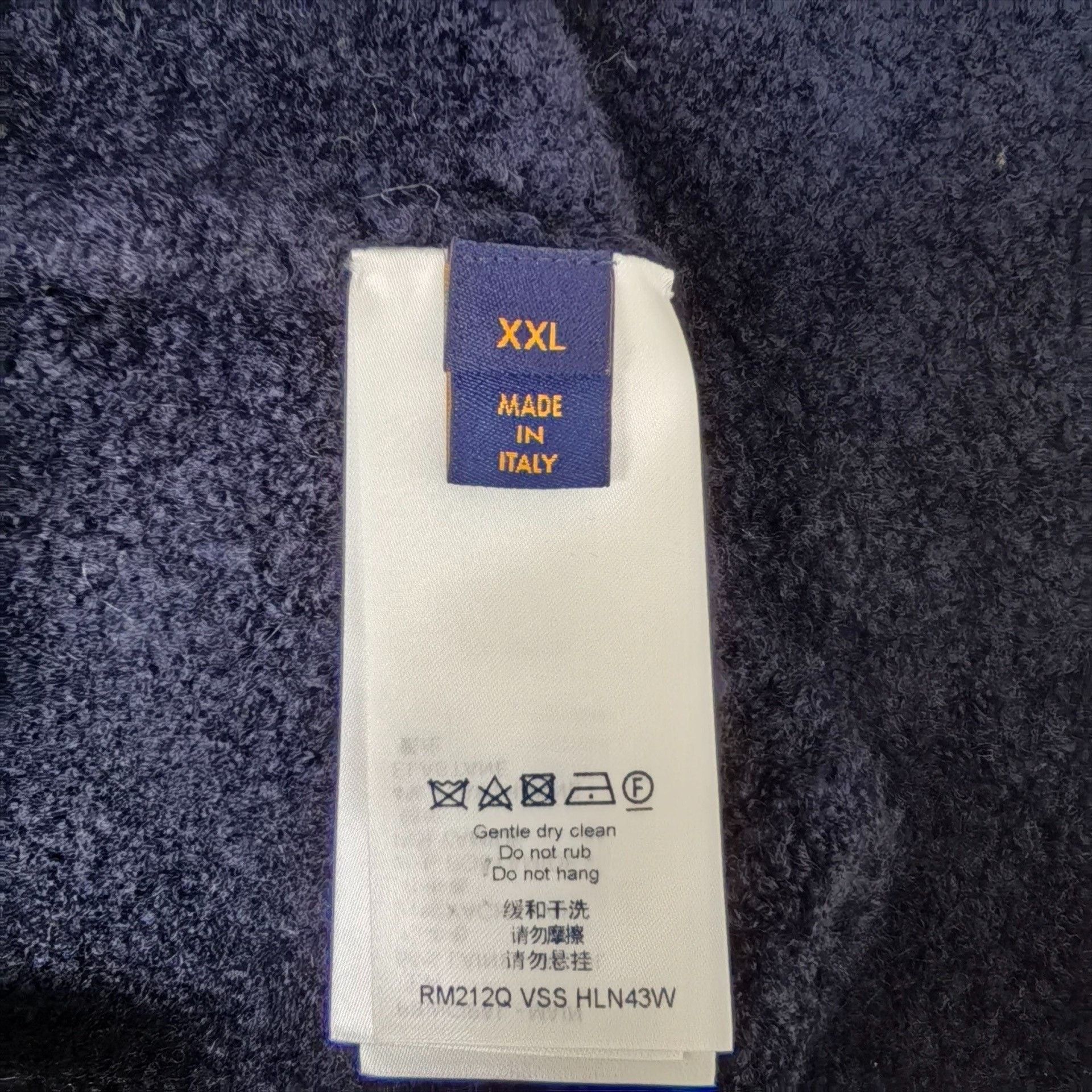 Louis Vuitton Louis Vuitton LV Logo Boucl¨¦ Knit Sweater XXL Size US XXL / EU 58 / 5 - 6 Thumbnail