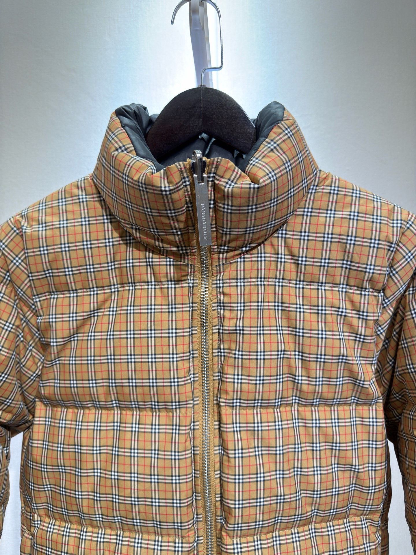 Burberry Burberry Reversible Vintage Check Puffer Jacket XS Size US XS / EU 42 / 0 - 5 Thumbnail