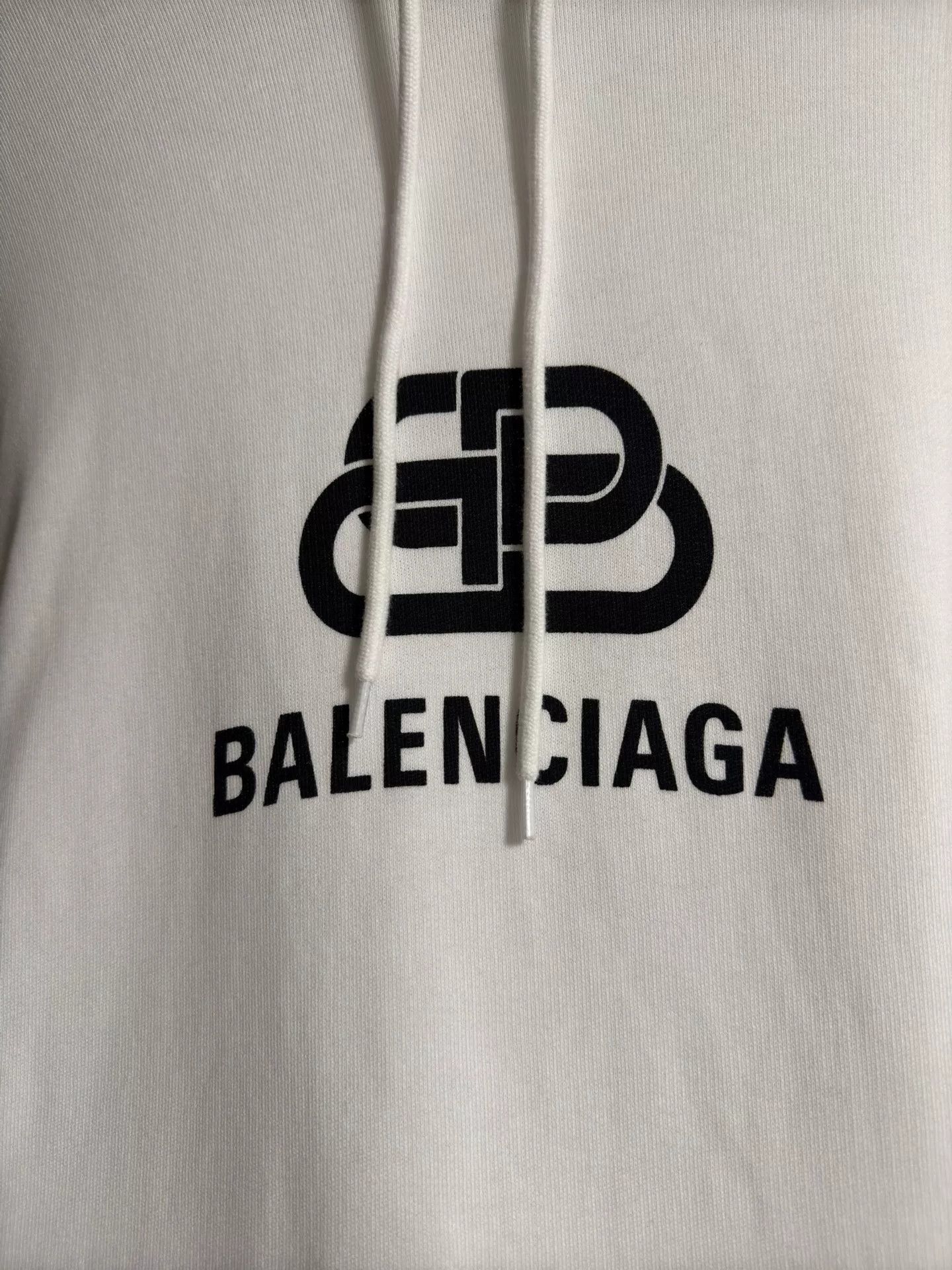 Balenciaga Balenciaga Interlocking BB Logo Hoodie Size M Size US M / EU 48-50 / 2 - 3 Thumbnail