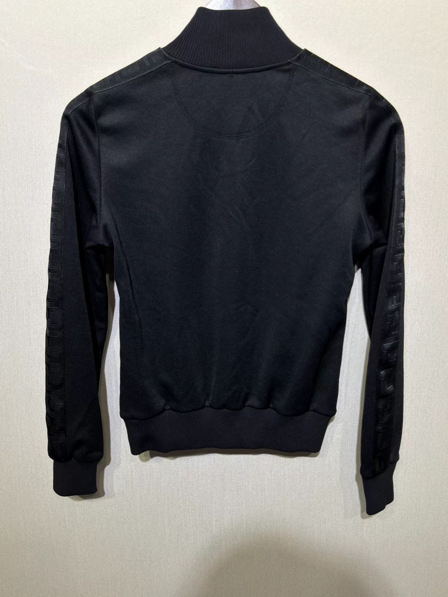 Fendi Fendi Embossed Logo Zip-Up Jacket IT 38 Size XS / US 0-2 / IT 36-38 - 2 Thumbnail