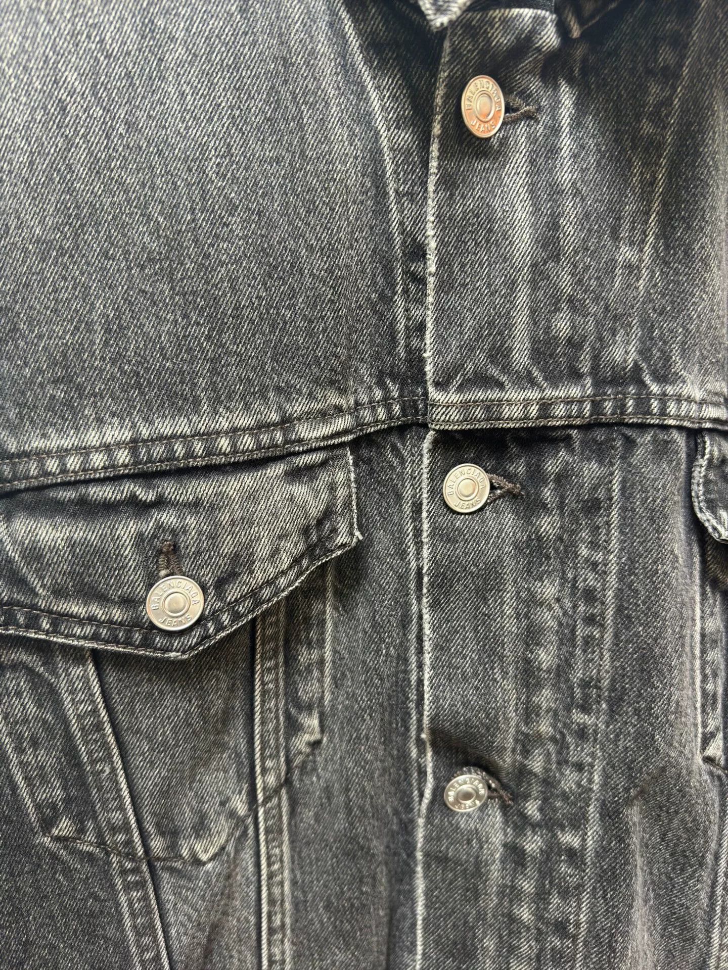 Balenciaga Balenciaga Side Zip Washed Denim Jacket XS Size US XS / EU 42 / 0 - 3 Thumbnail