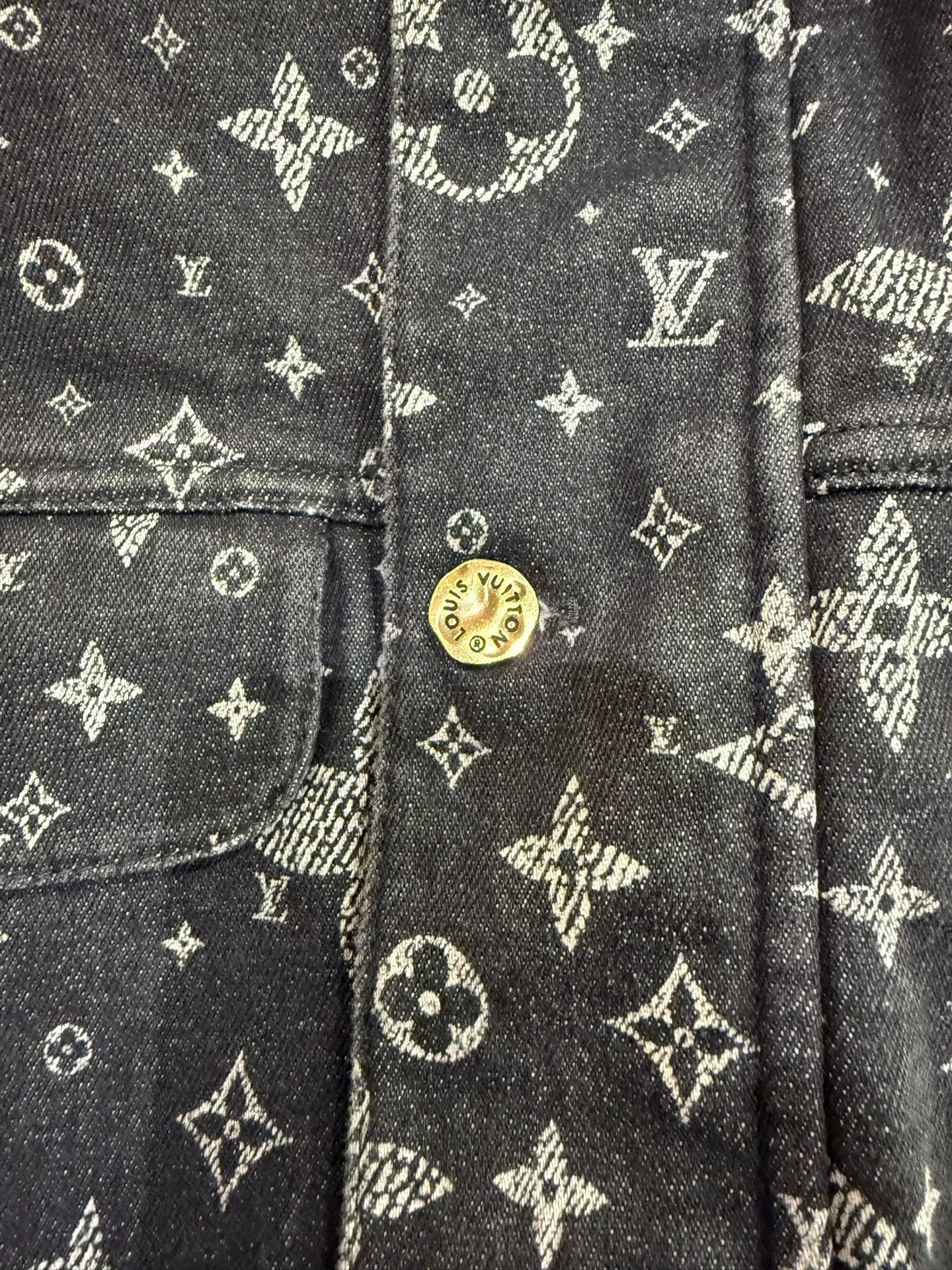 Louis Vuitton Louis Vuitton Monogram Denim Jacket Size 52 Size US L / EU 52-54 / 3 - 4 Thumbnail