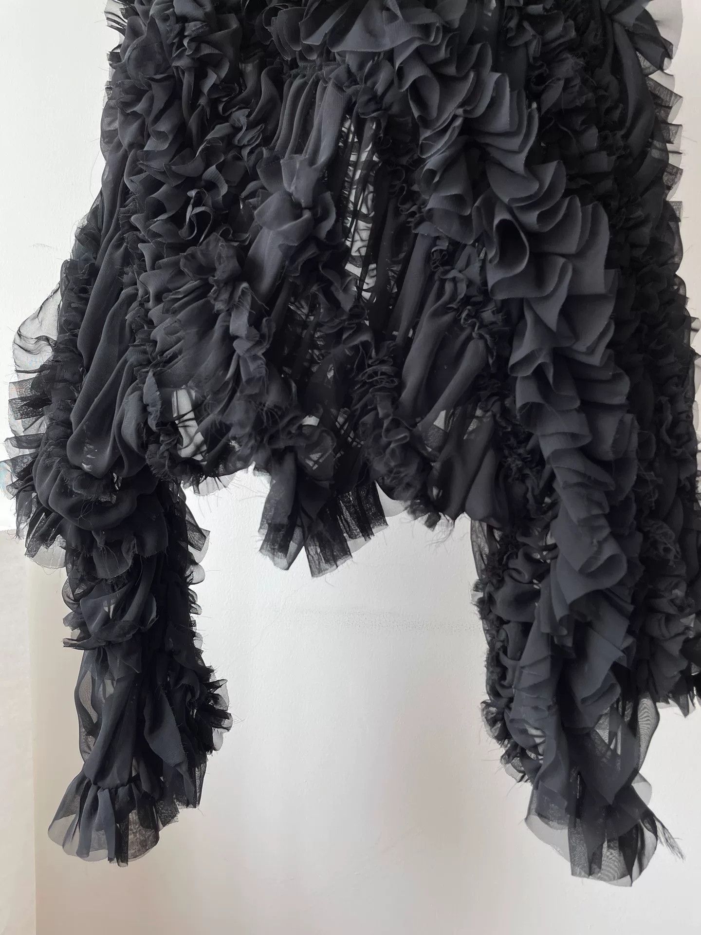 Comme des Garcons Comme des Garcons Pleated Stretchy Cropped Pants Size 25" / US 0 / IT 36 - 4 Thumbnail