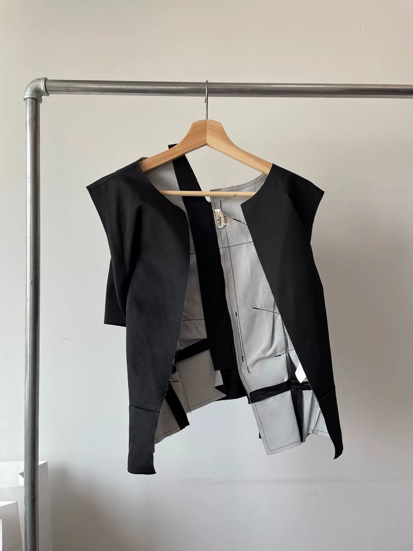 Comme des Garcons Comme des Garçons Runway Pleated Vest Size US S / EU 44-46 / 1 - 2 Thumbnail