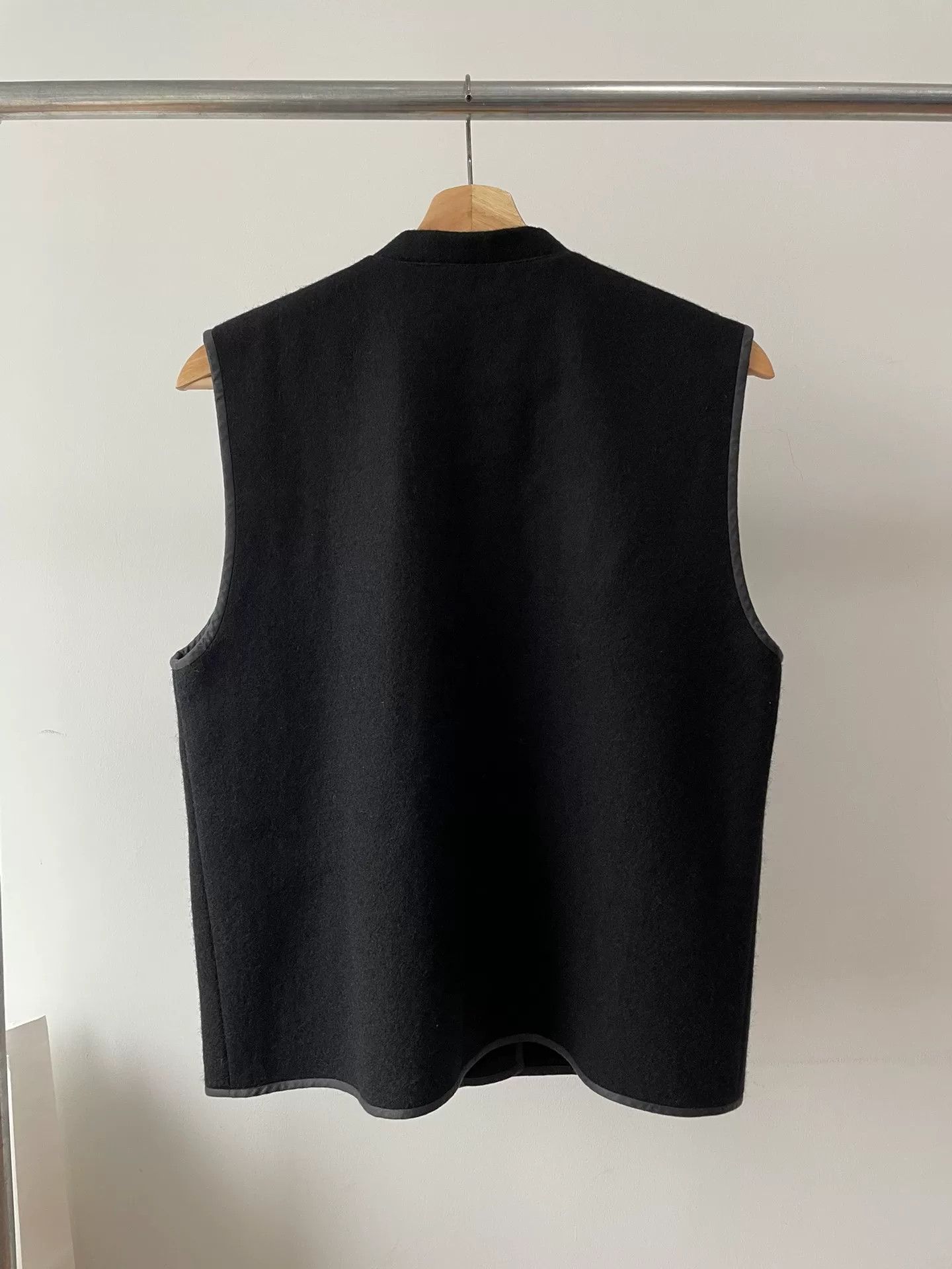 Comme des Garcons Comme des Garçons 1981 Paris Debut Wood Button Vest Size M / US 6-8 / IT 42-44 - 3 Thumbnail