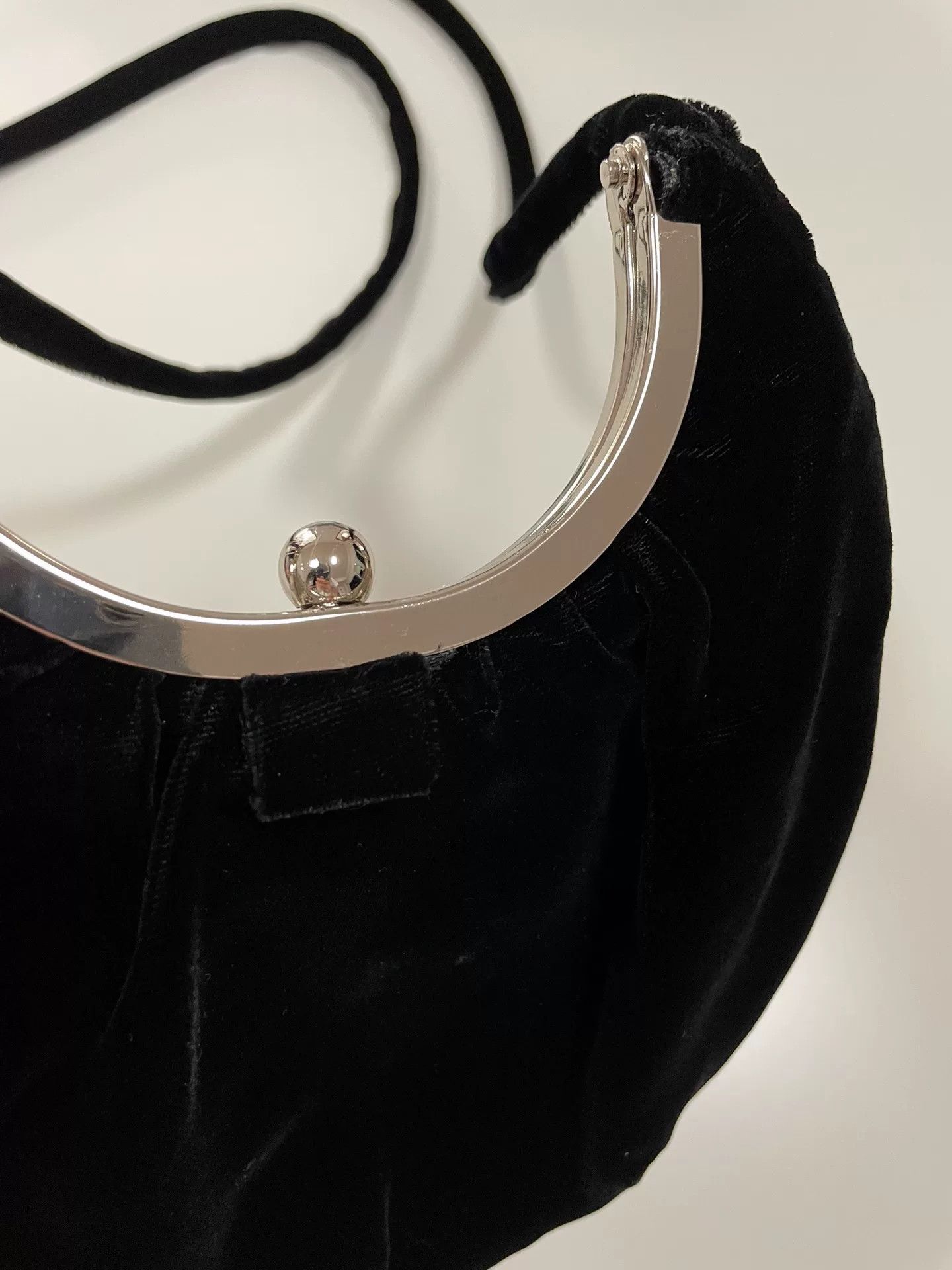 Yohji Yamamoto Yohji Yamamoto Noir Velvet Crossbody Bag Size ONE SIZE - 2 Thumbnail
