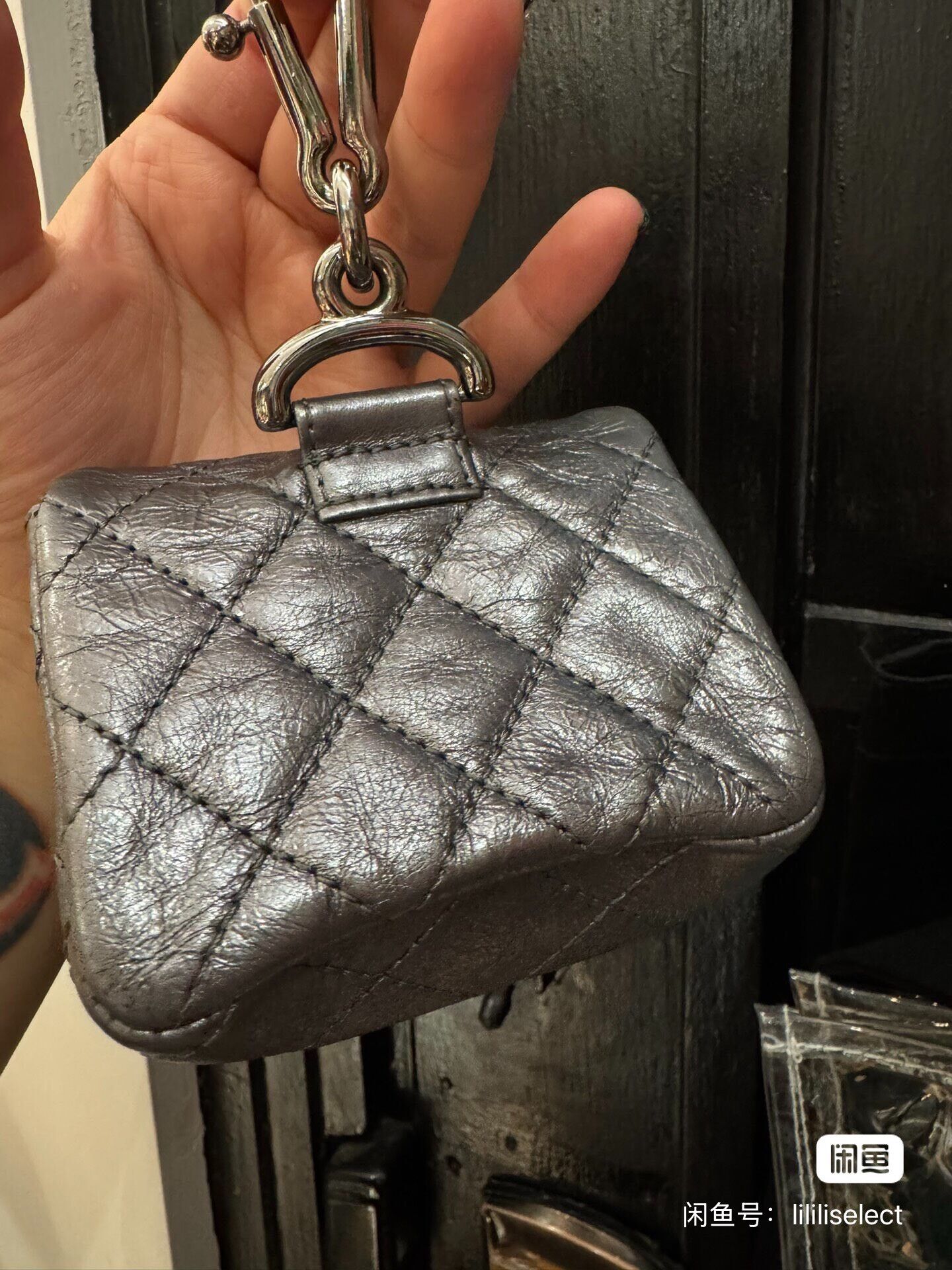 Chanel Chanel Vintage Silver Gray Hanging Sub-bag Size ONE SIZE - 9 Thumbnail